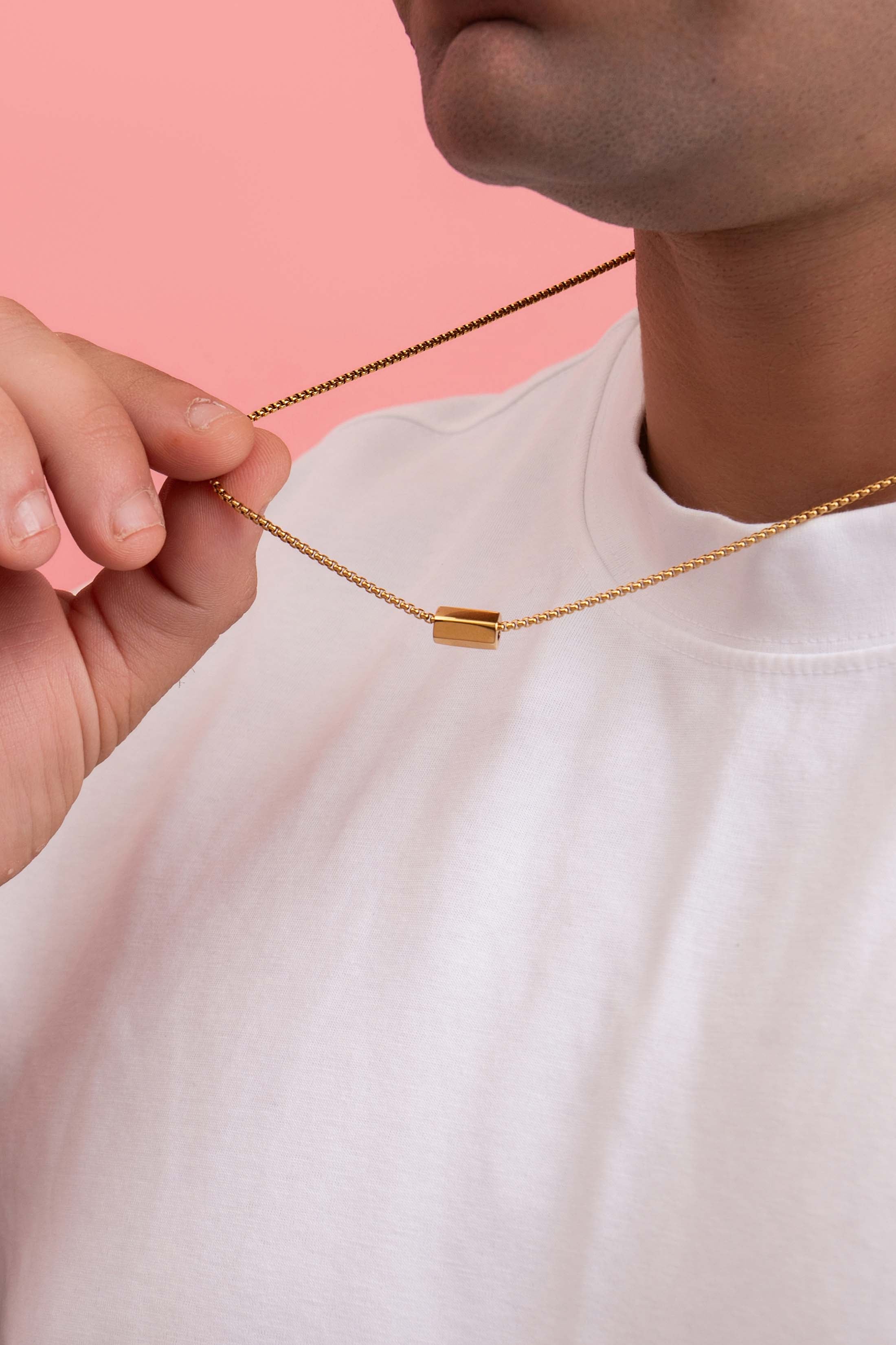 Engravable Bar Script Necklace
