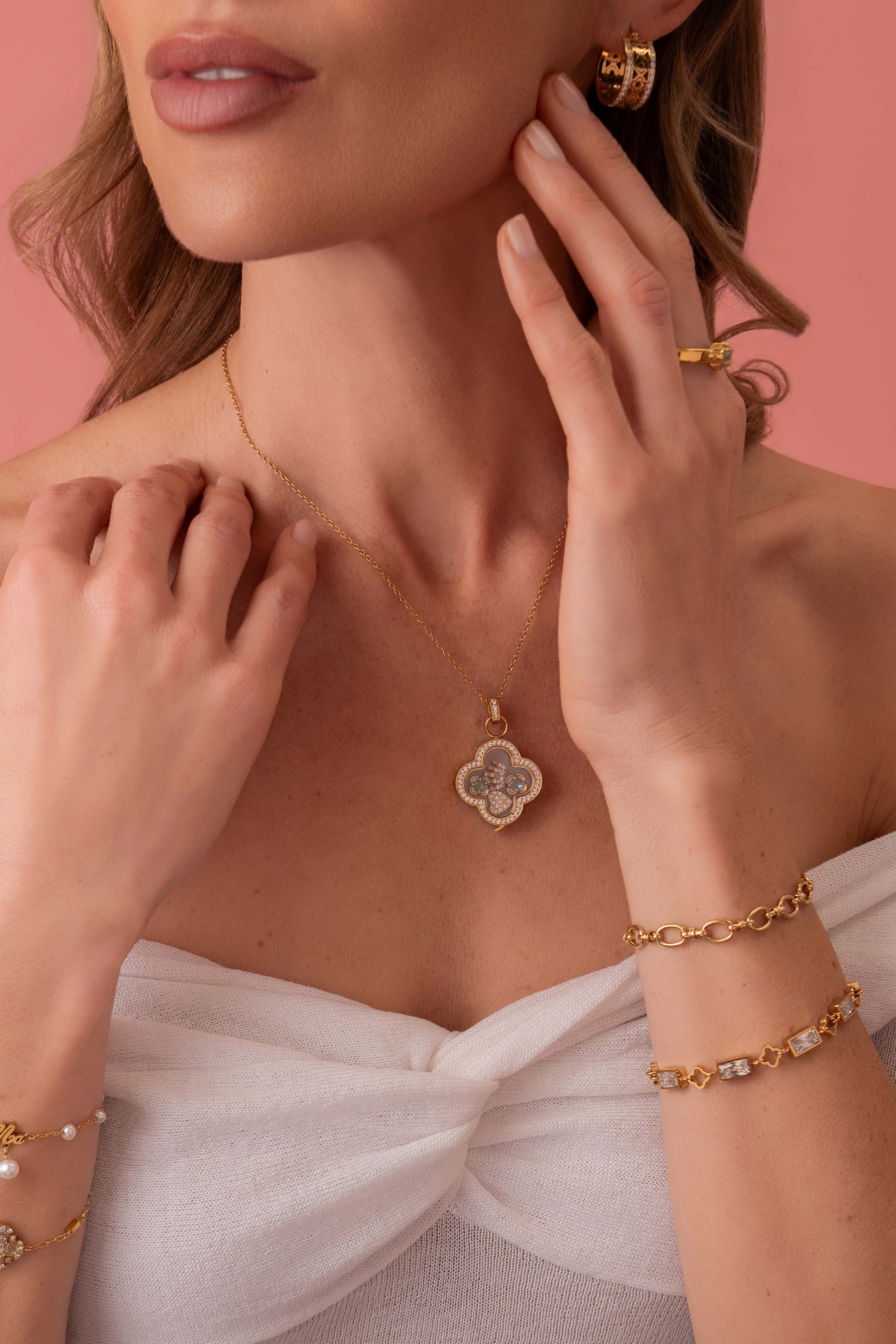 Capsule Engravable Charm
