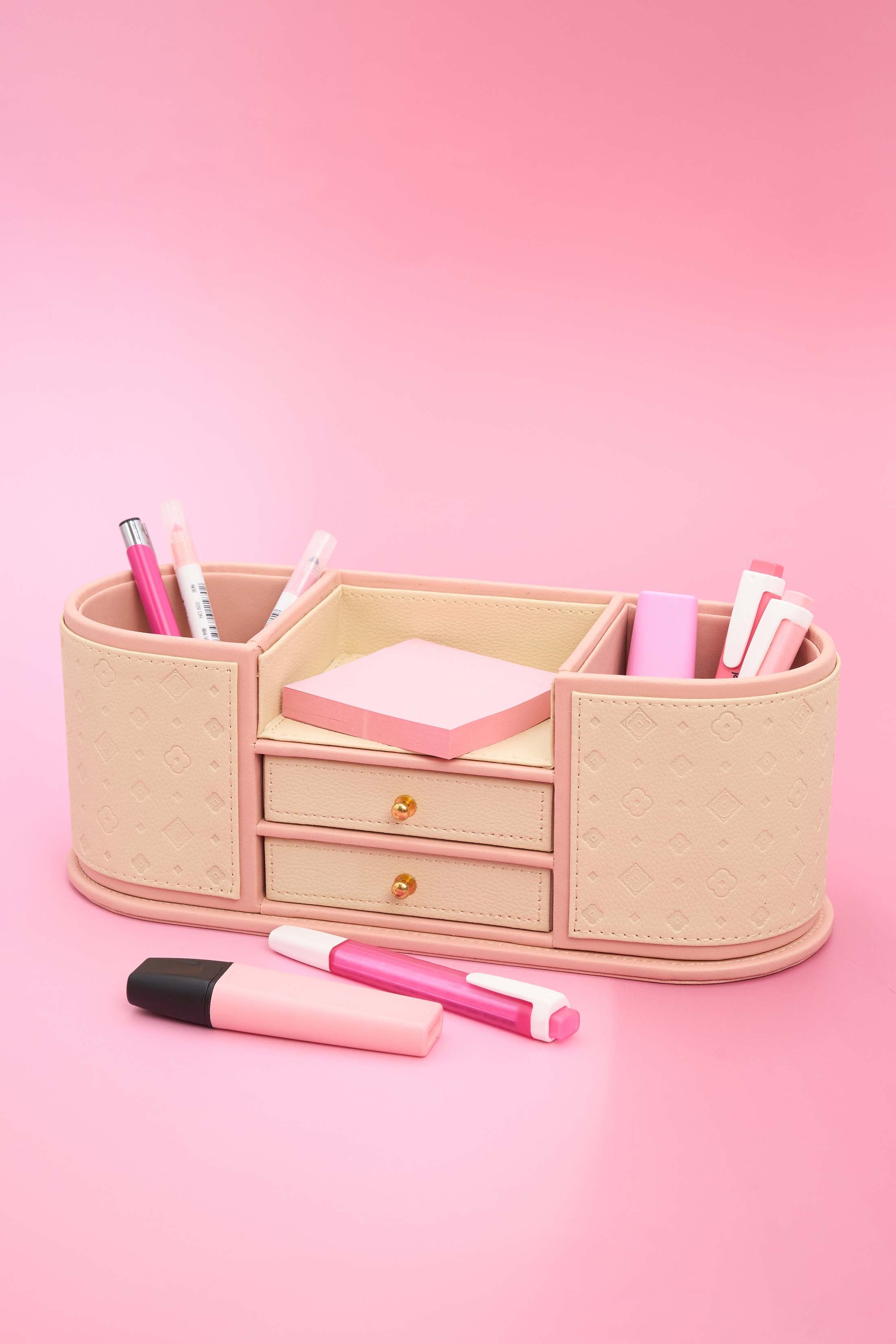 The Carisma Desk Companion