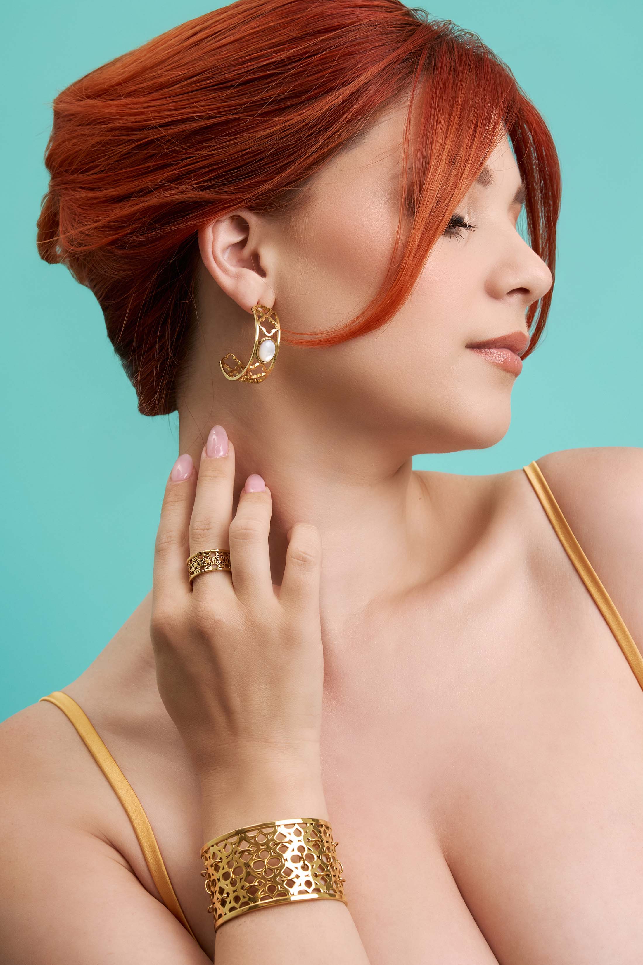 Medina Glow Hoop Earring Set