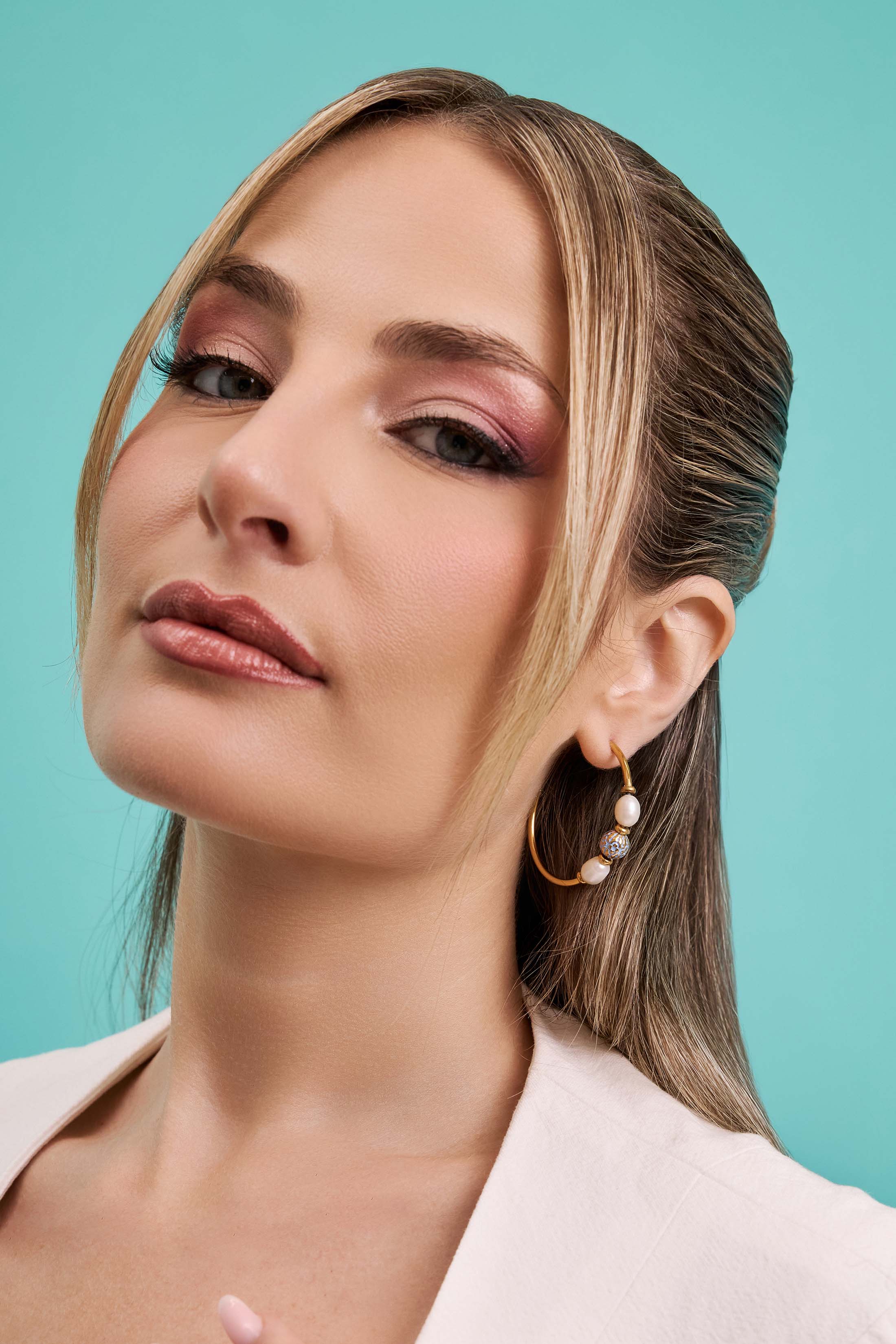 Atlas Blue Pearl Hoop Earring Set