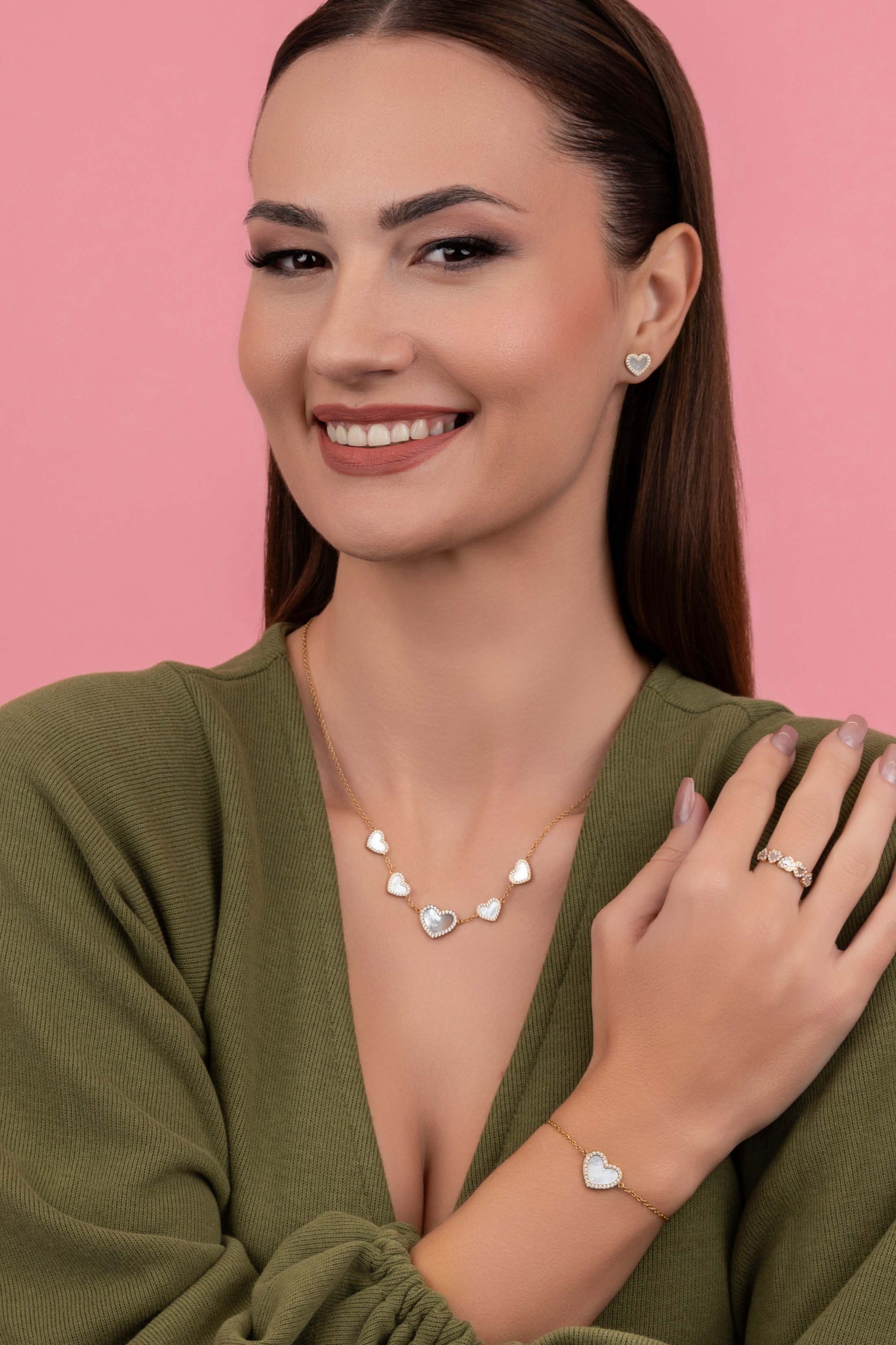 Qalbi Mother of Pearl Ring