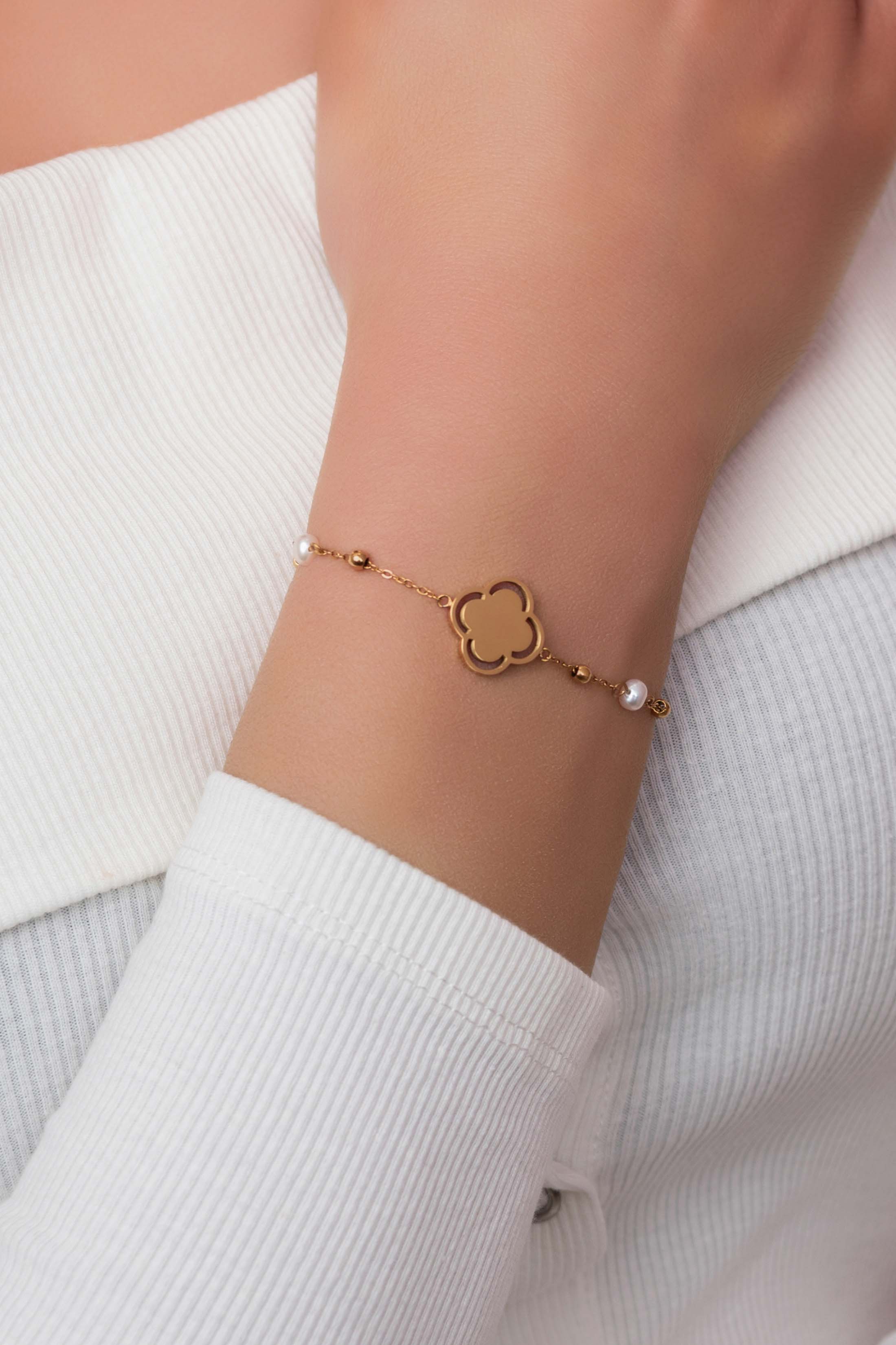 Valentine’s Carisma Logo Freshwater Pearl Bracelet