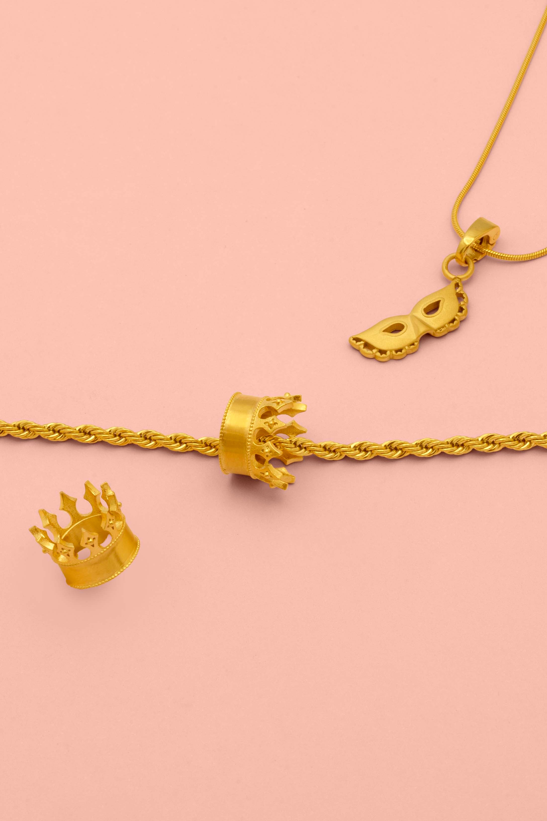 Crown Ring Engravable Pendant