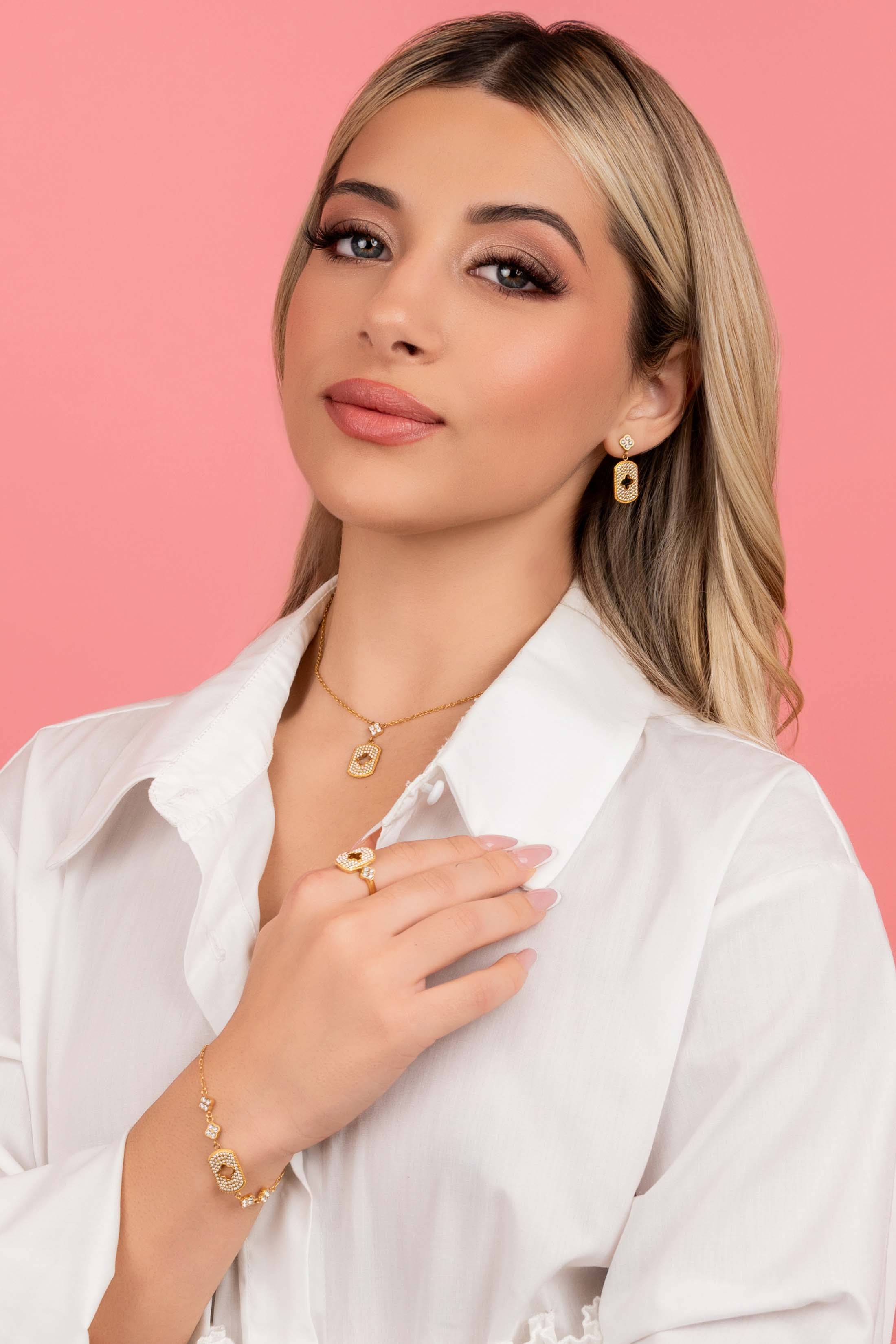 Iconic Pavé Necklace