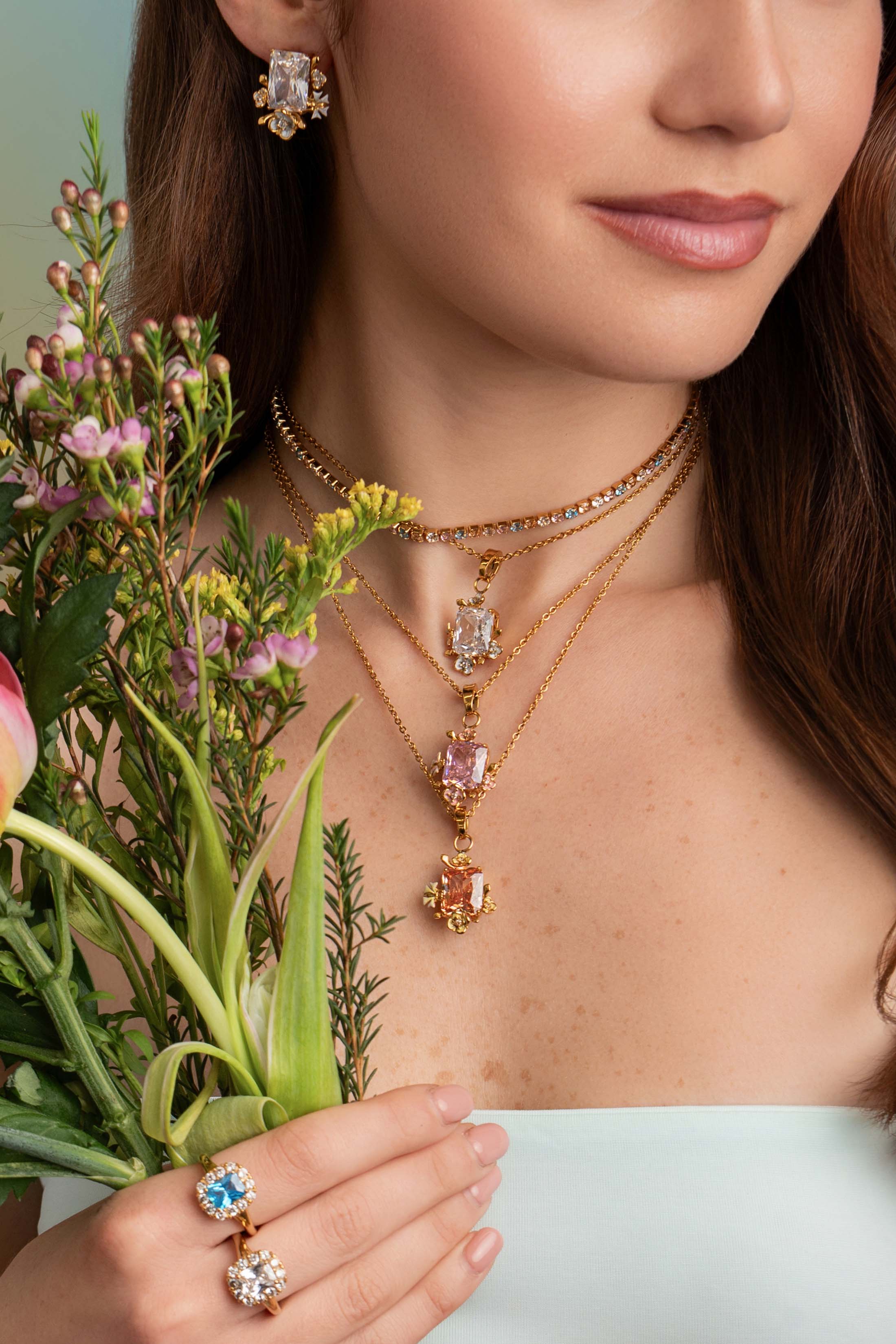 Ġiżimin Reġina Stud Earrings & Necklace Gift Set