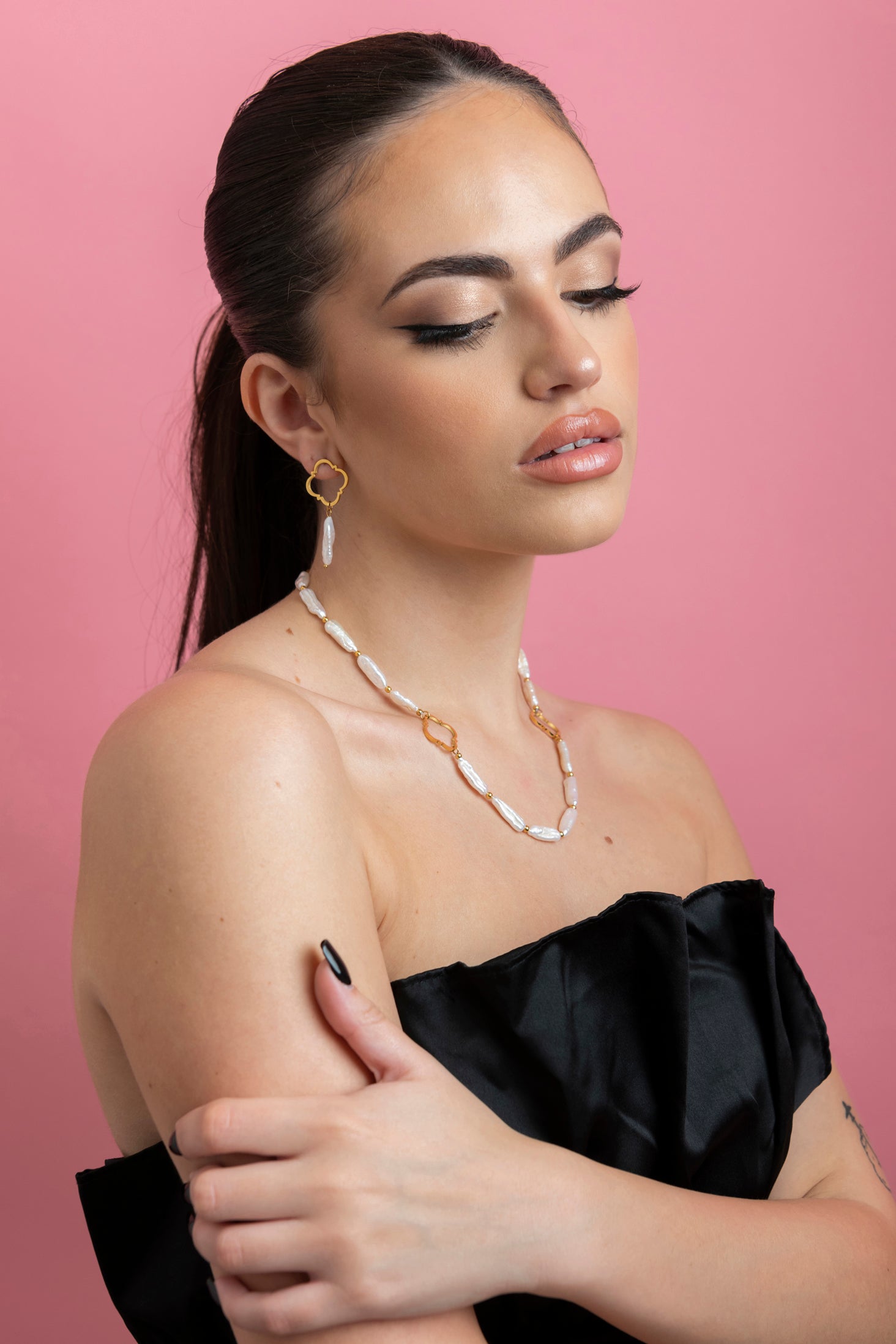 Meghan’s Baroque Freshwater Pearl Earring Set & Necklace Gift Set