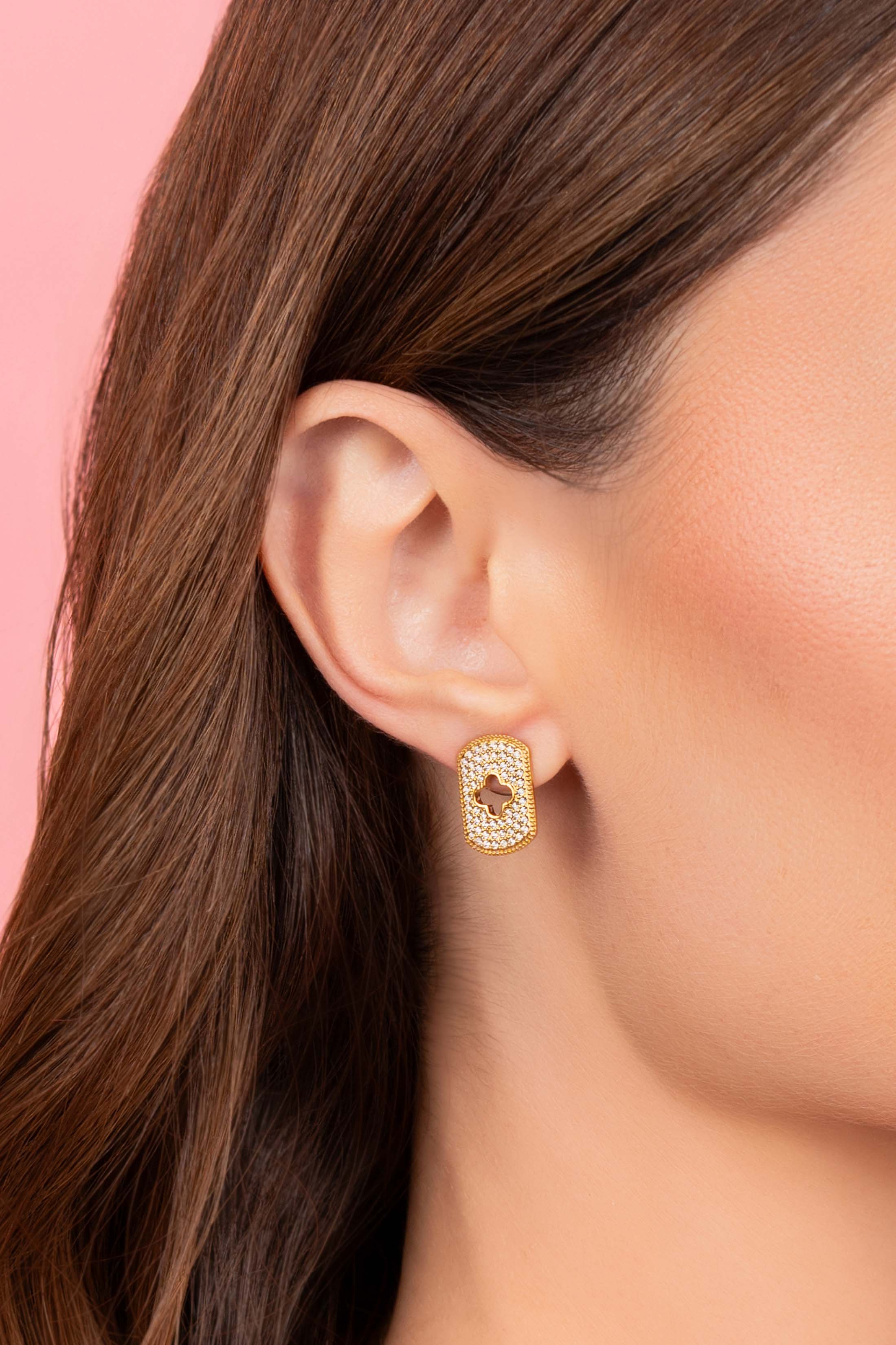 Iconic Pavé Stud Earrings & Necklace Gift Set