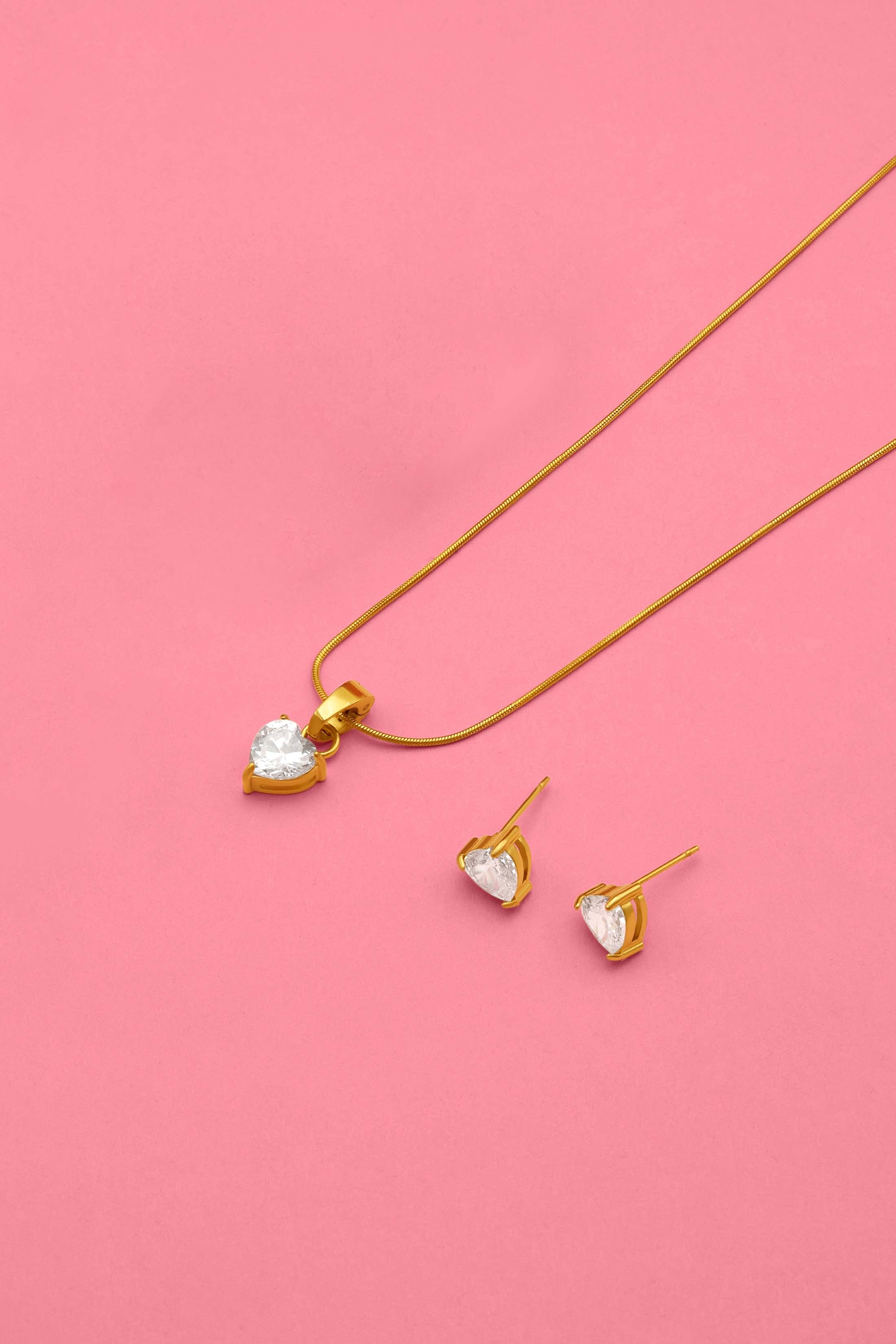 Qalbi Crystal Stud Earrings & Necklace Gift Set