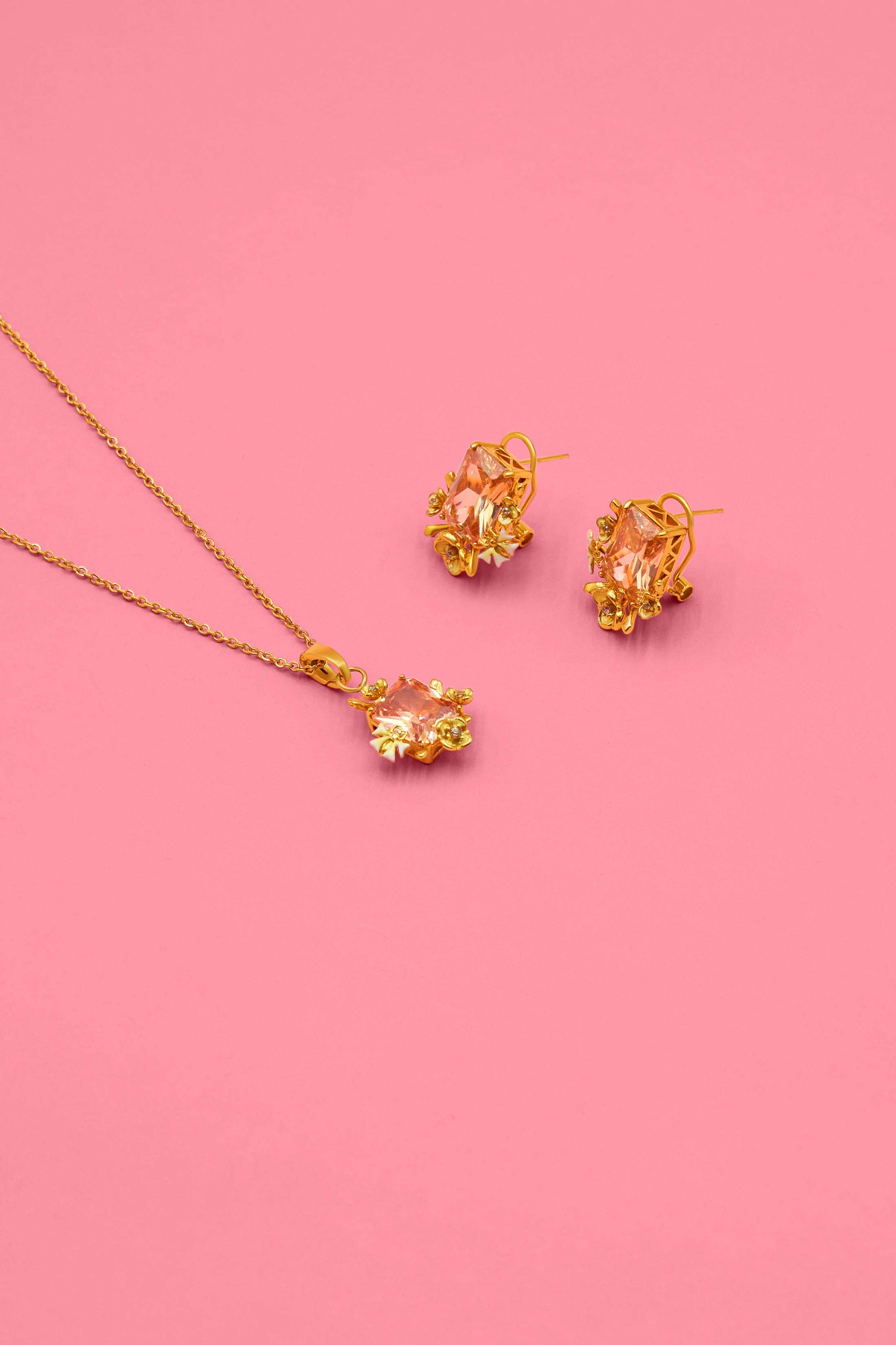 Narċis Reġina Stud Earrings & Necklace Gift Set