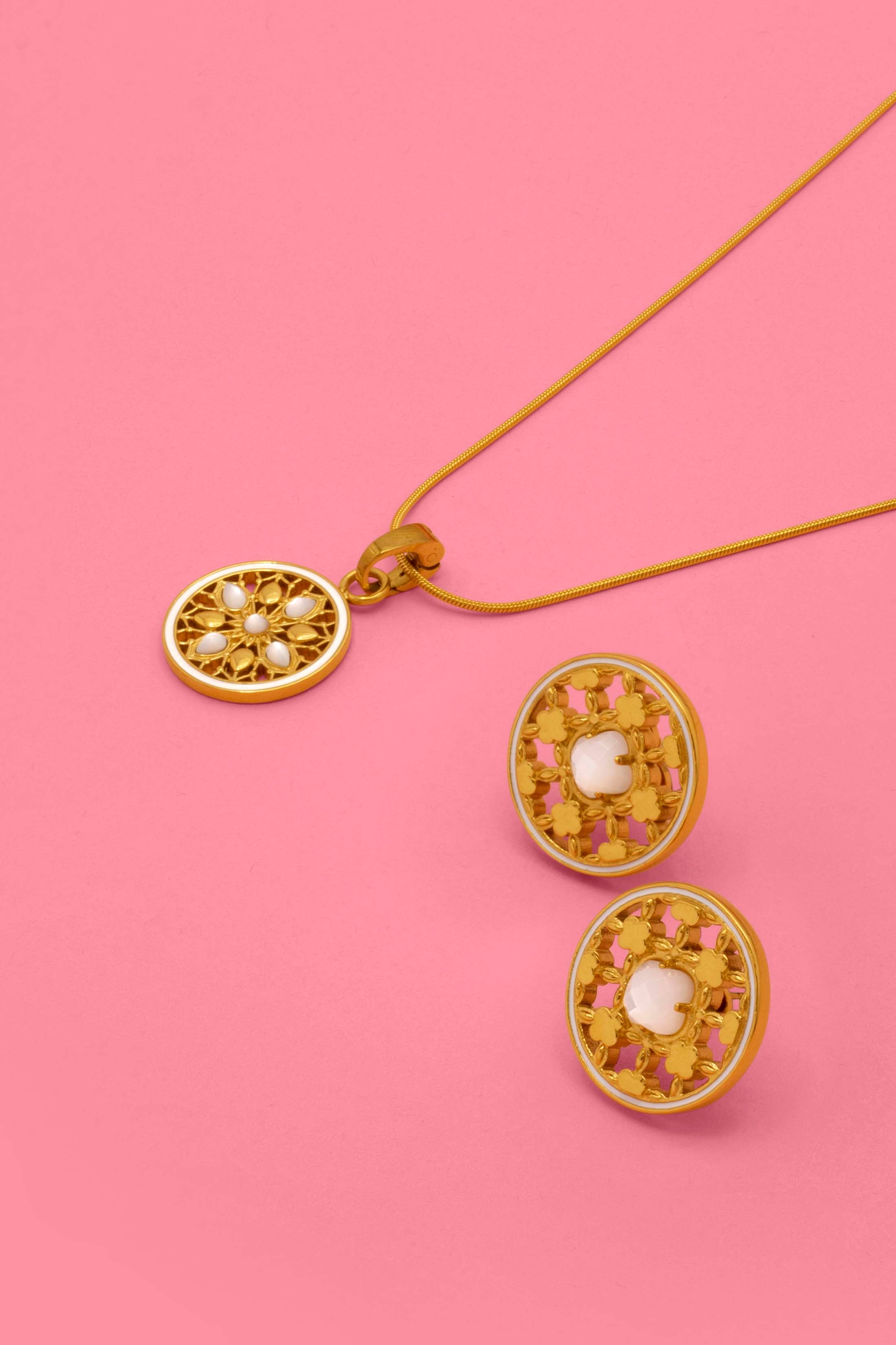 Victoria Lace Stud Earring Set & Xagħra Lace Small Pendant Gift Set
