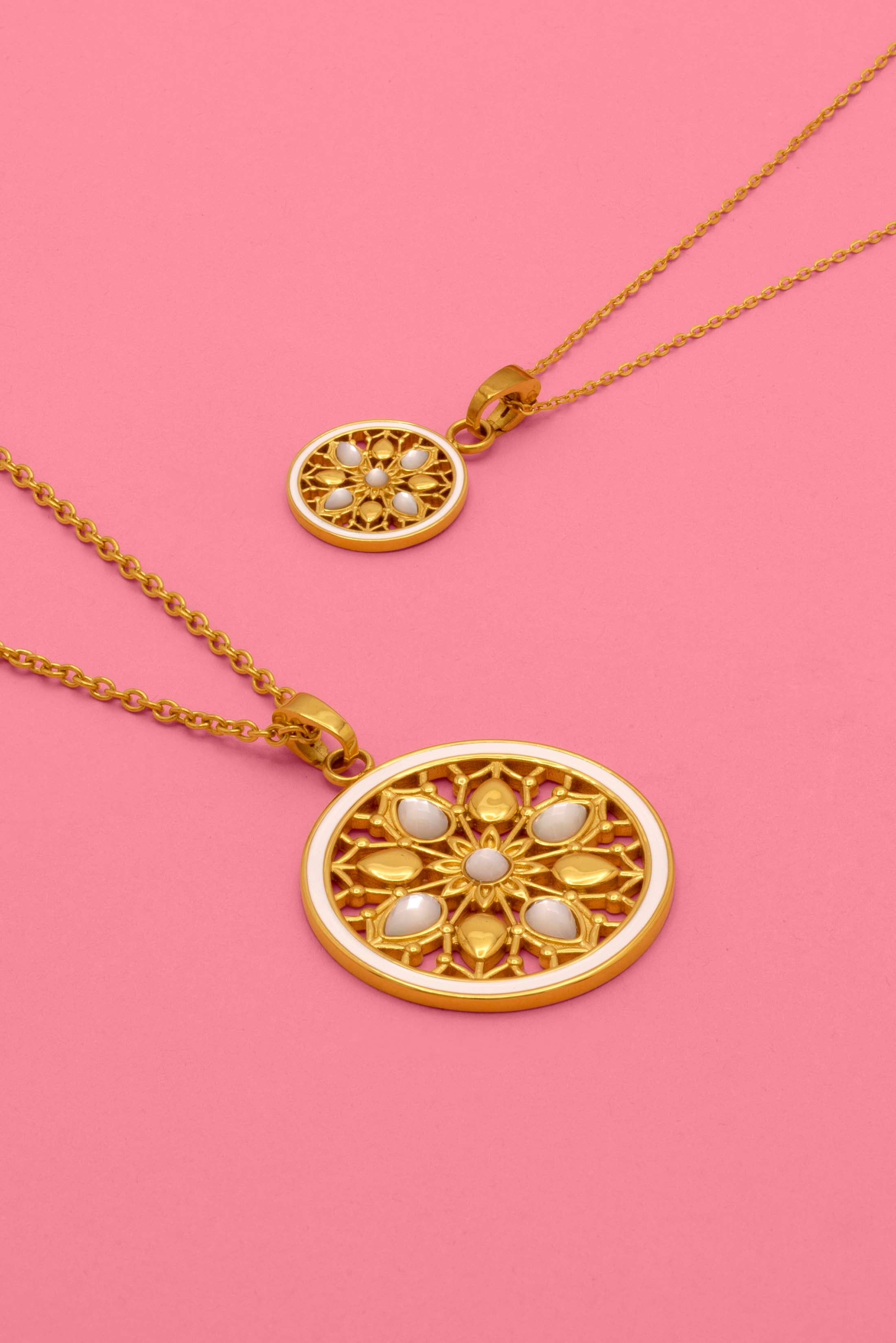 Xagħra Lace Small & Large Pendant Gift Set