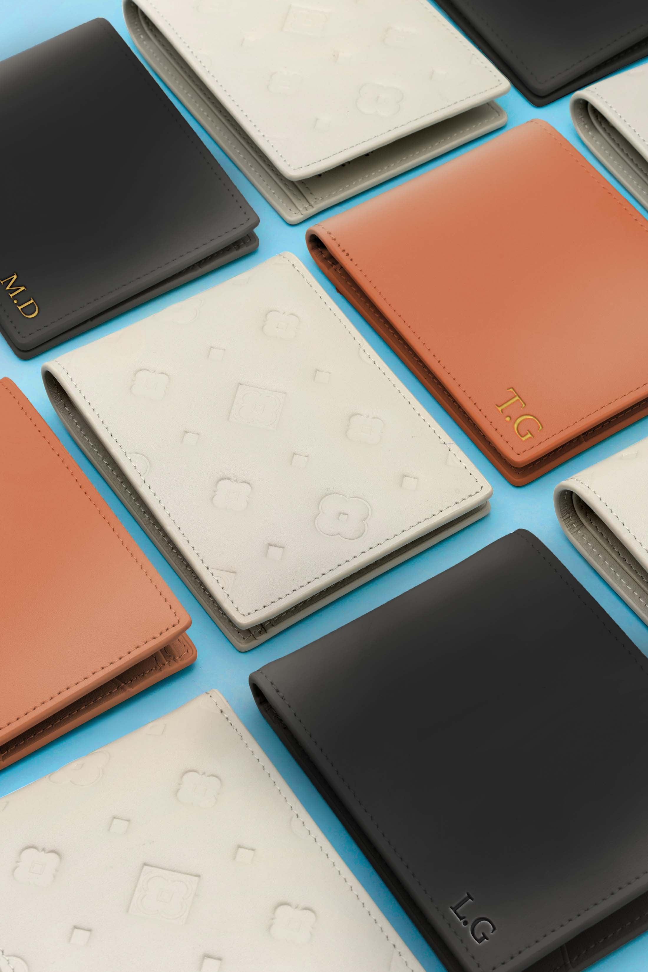 Embossed Leather Classic Men&