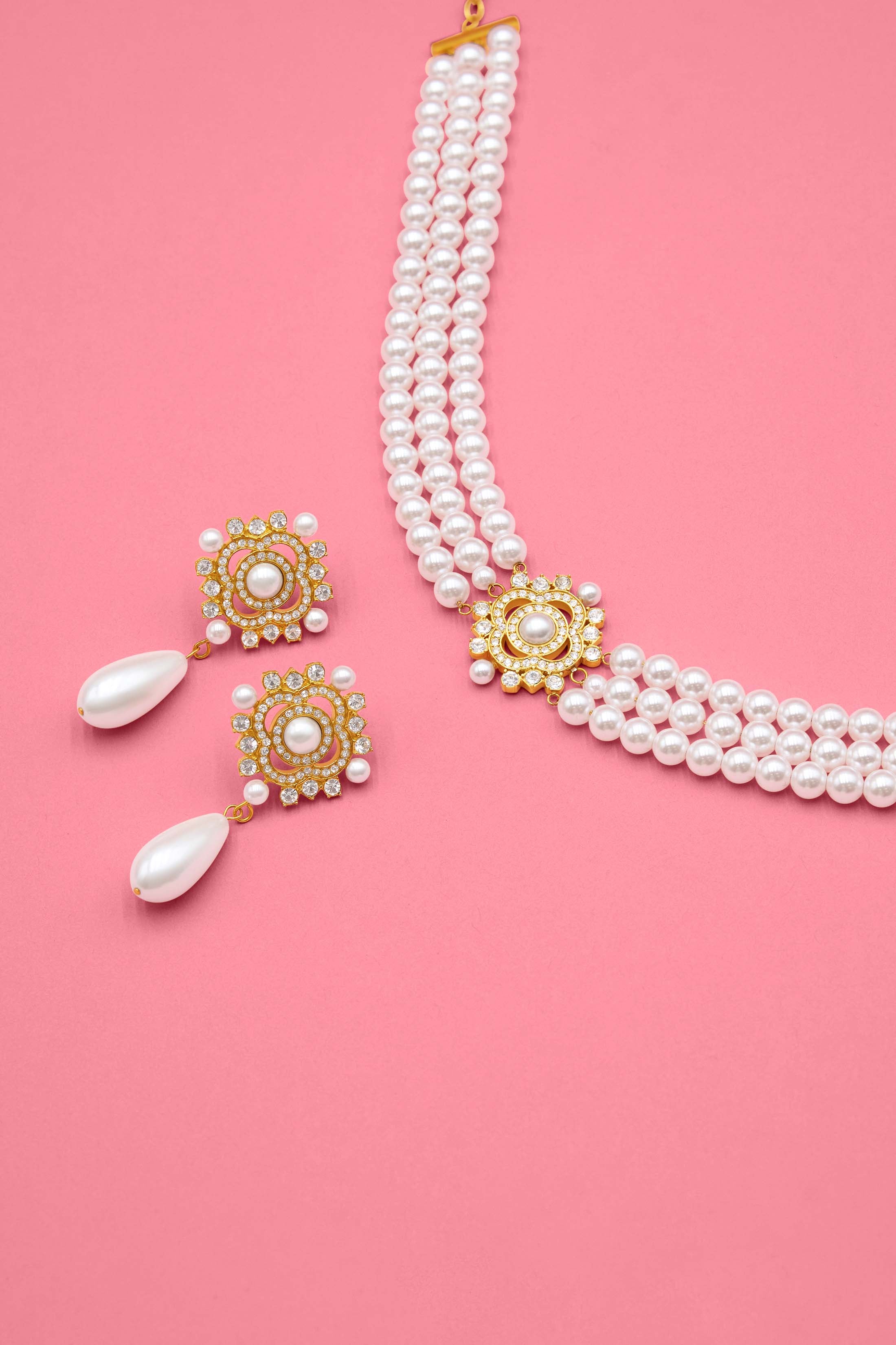 Perla Melodija Drop Stud Earrings & Necklace Gift Set