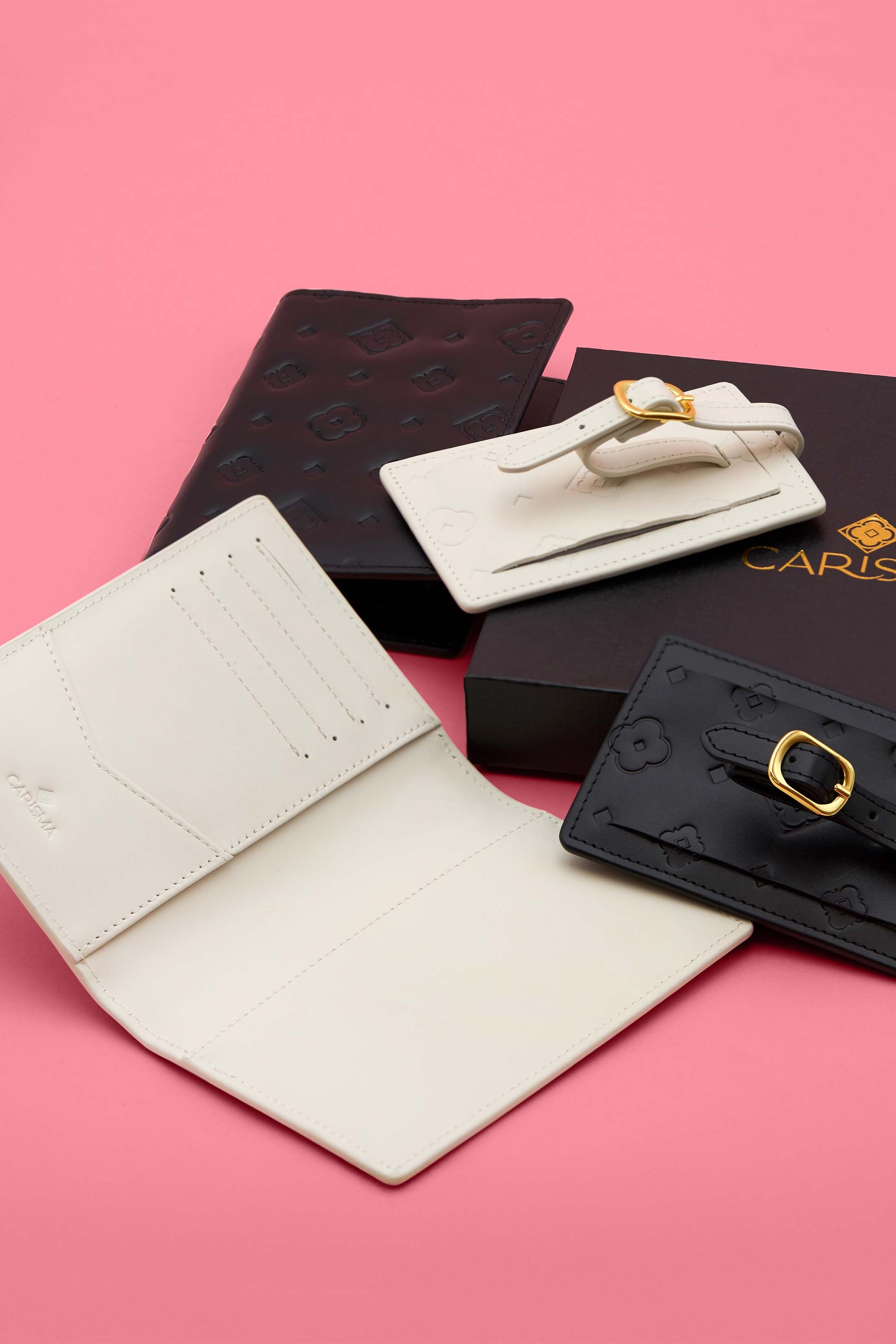 White Passport Cover & Luggage Tag