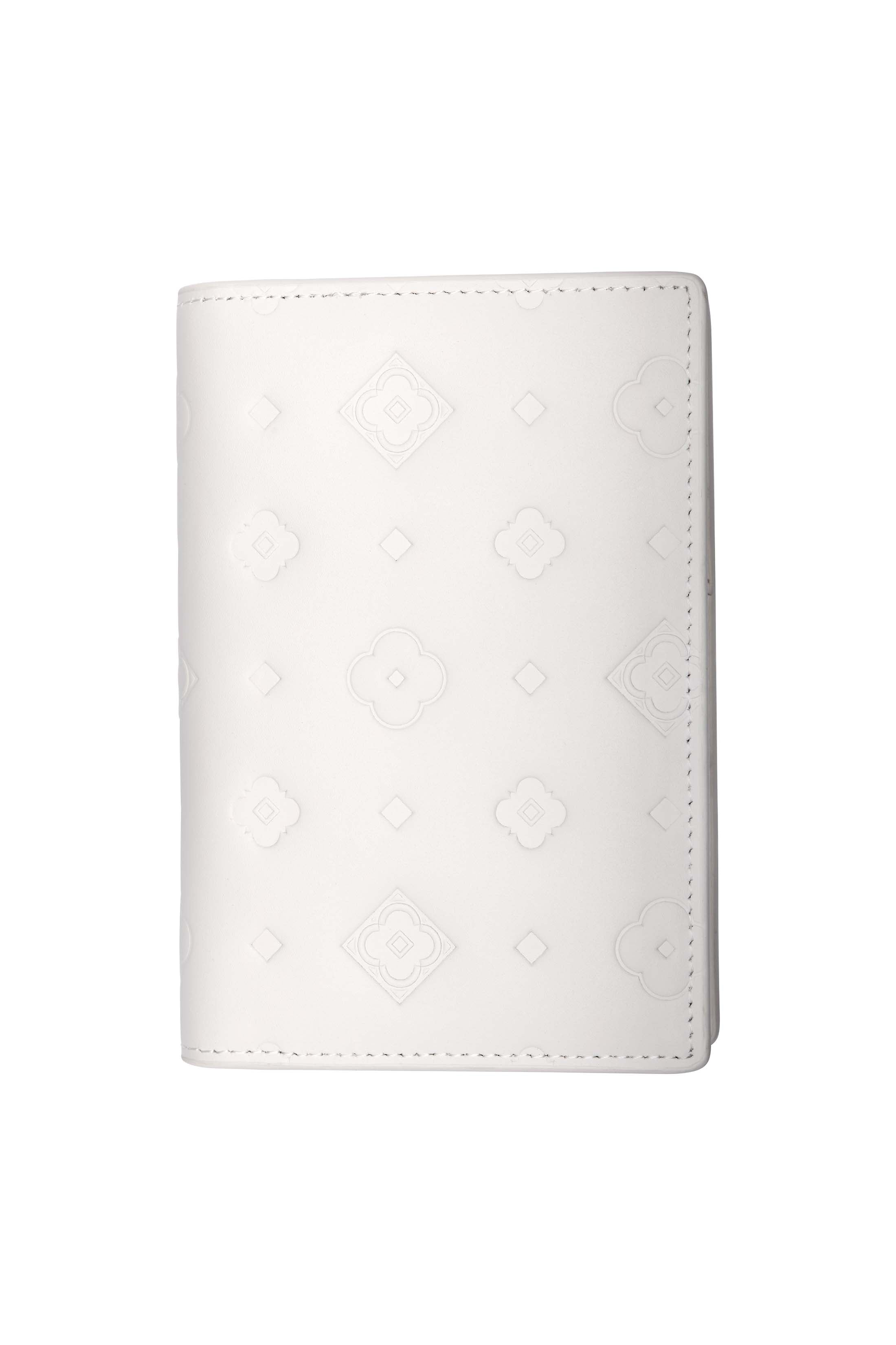 White Passport Cover & Luggage Tag