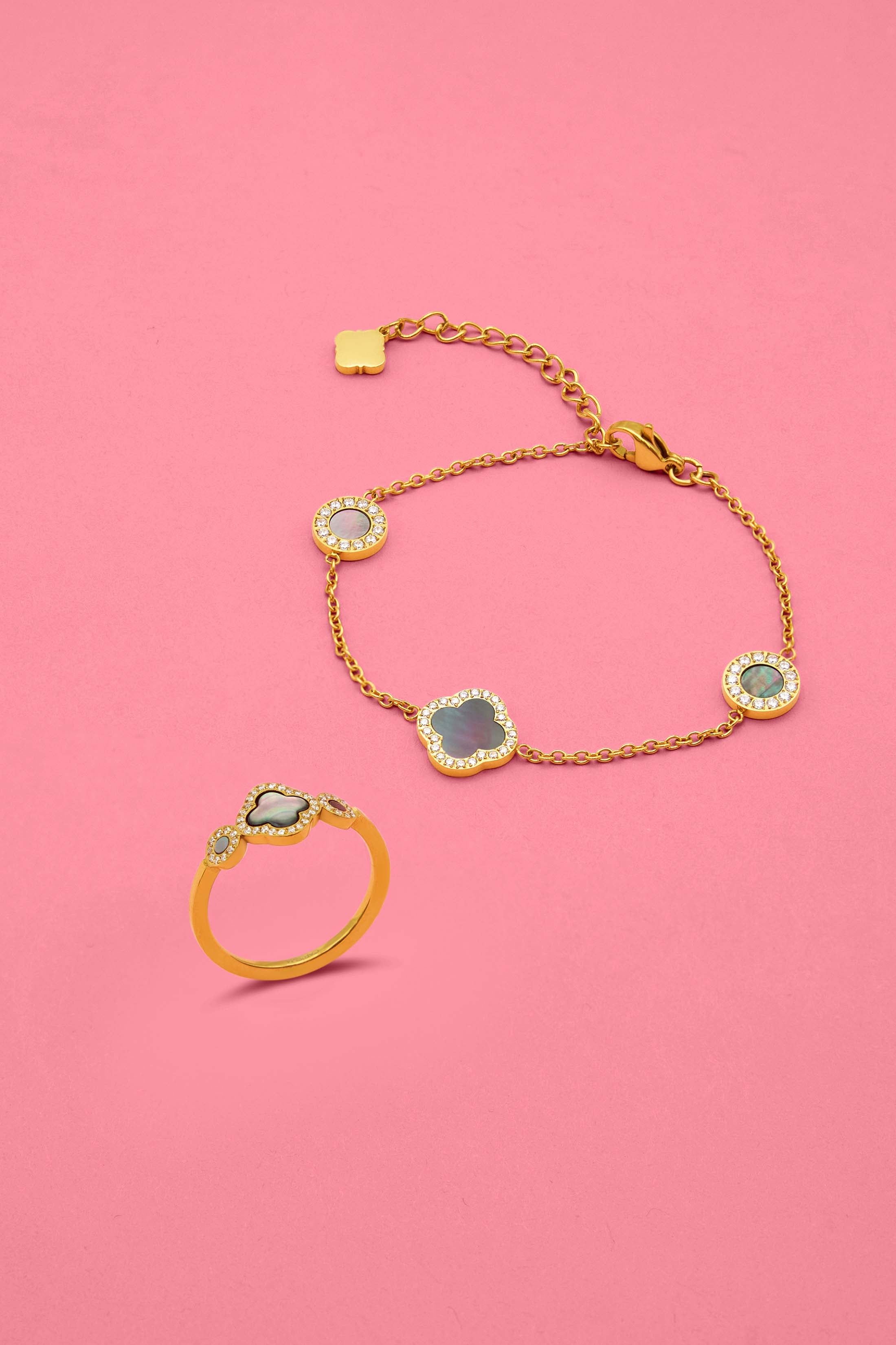 Noir Pearl Ring & Bracelet Gift Set