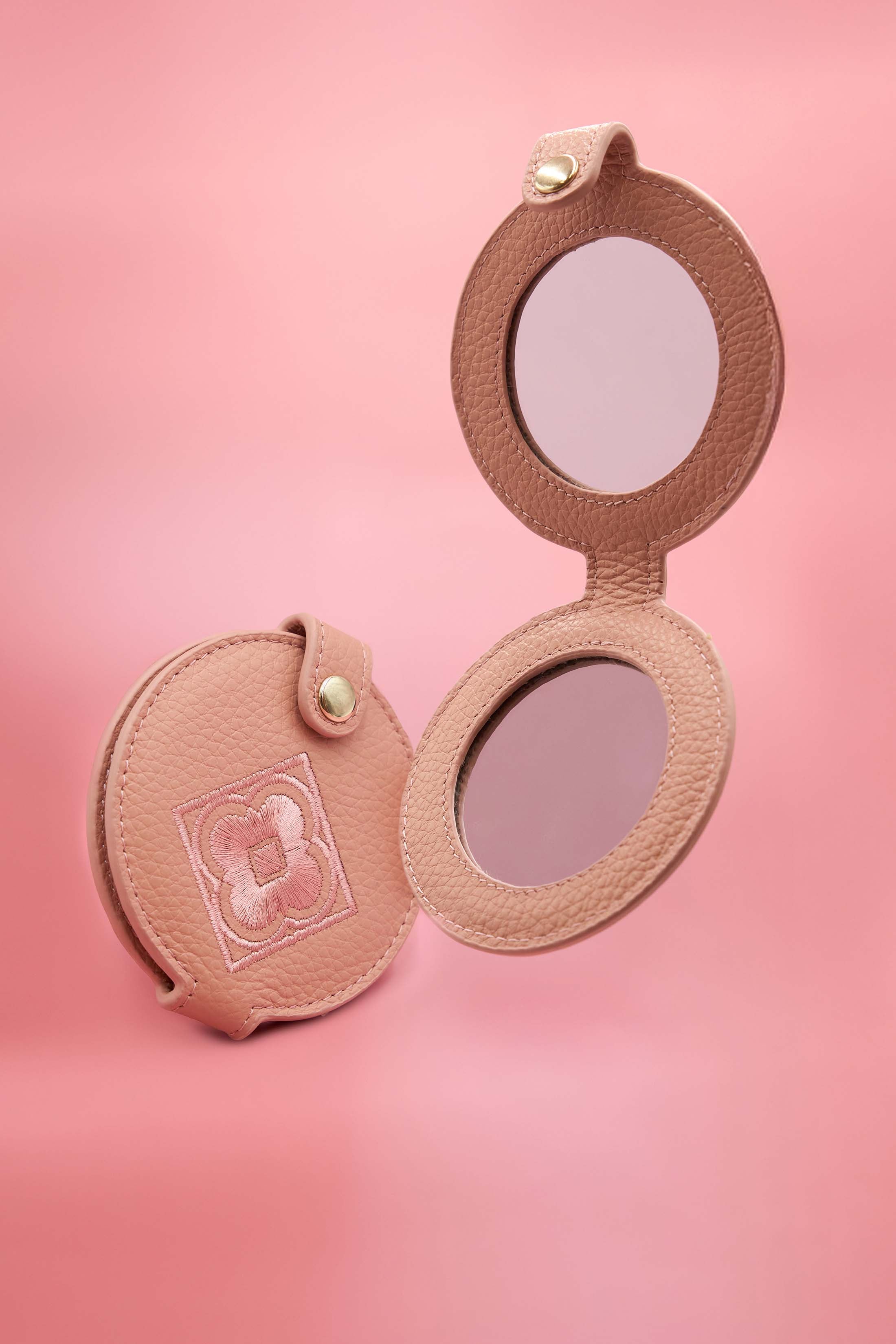 The Carisma Collection Box