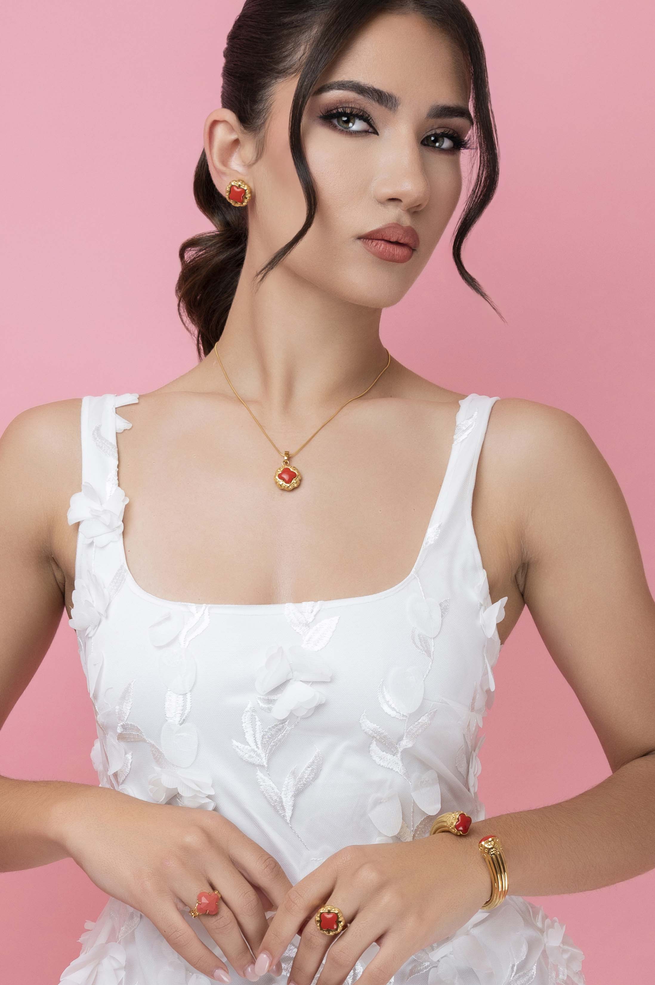 Stone Station Coral Stone Curb Chain Ring