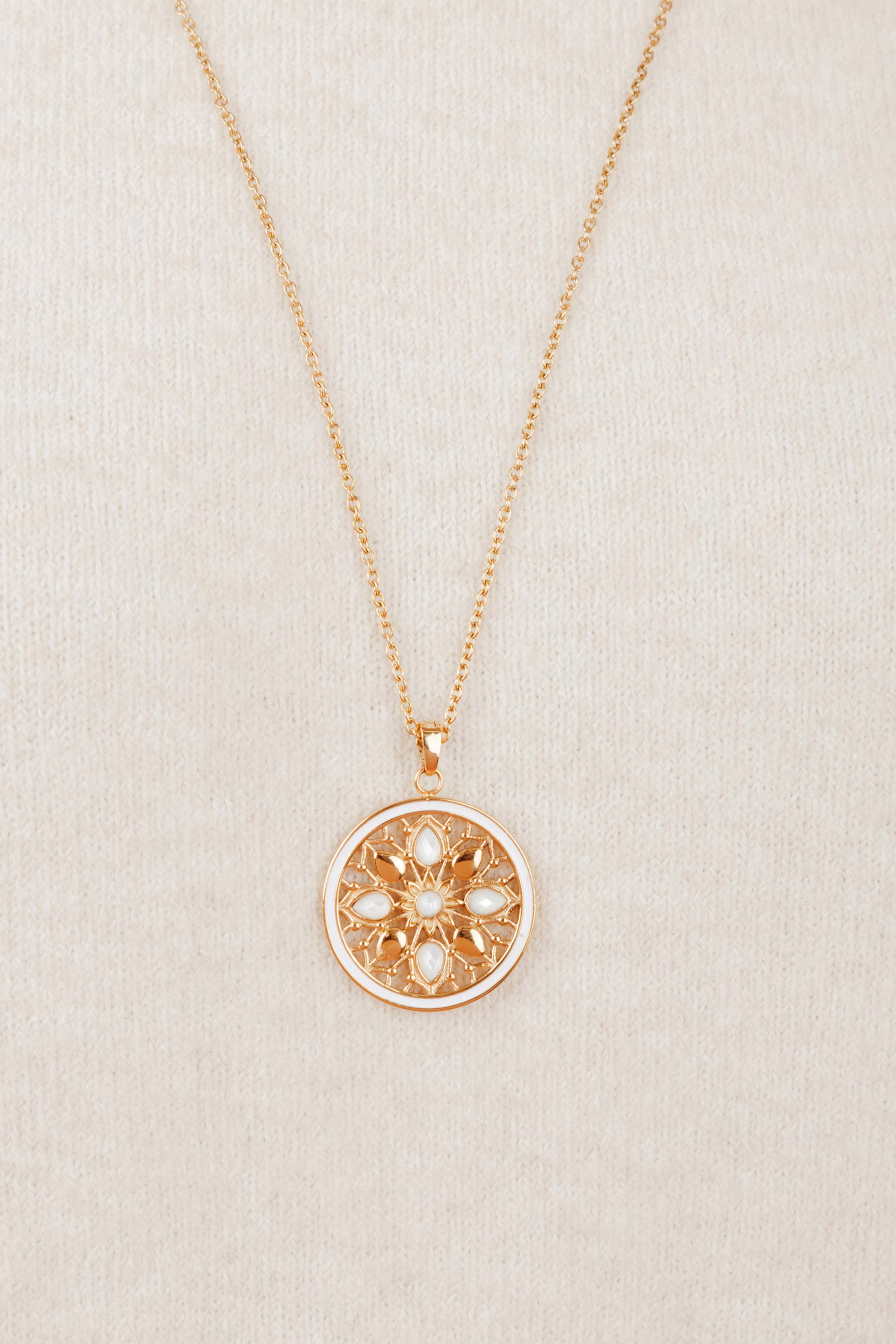 Xagħra Lace Small & Large Pendant Gift Set