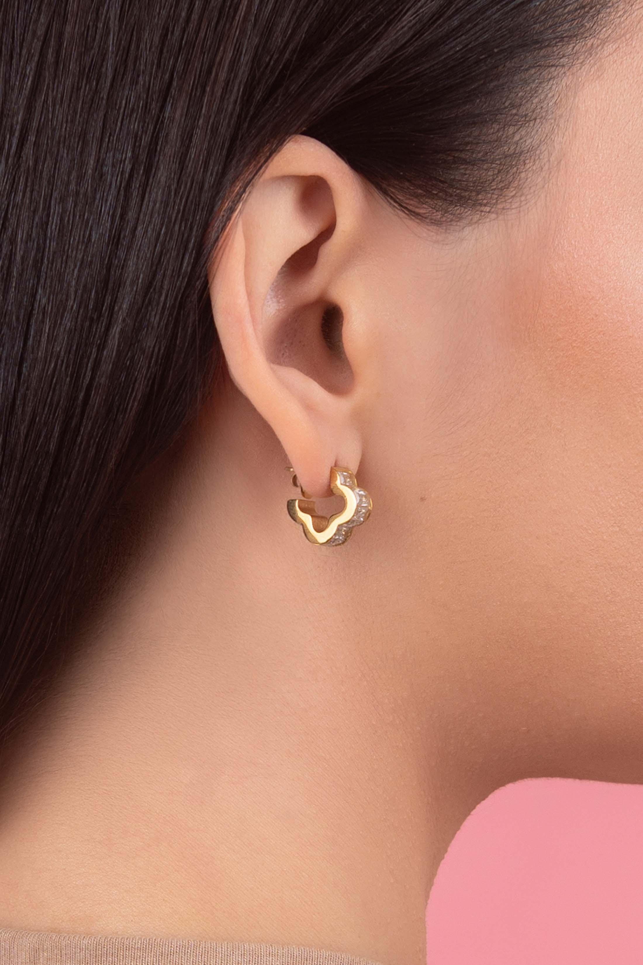 Zaria’s Huggies Earring Set