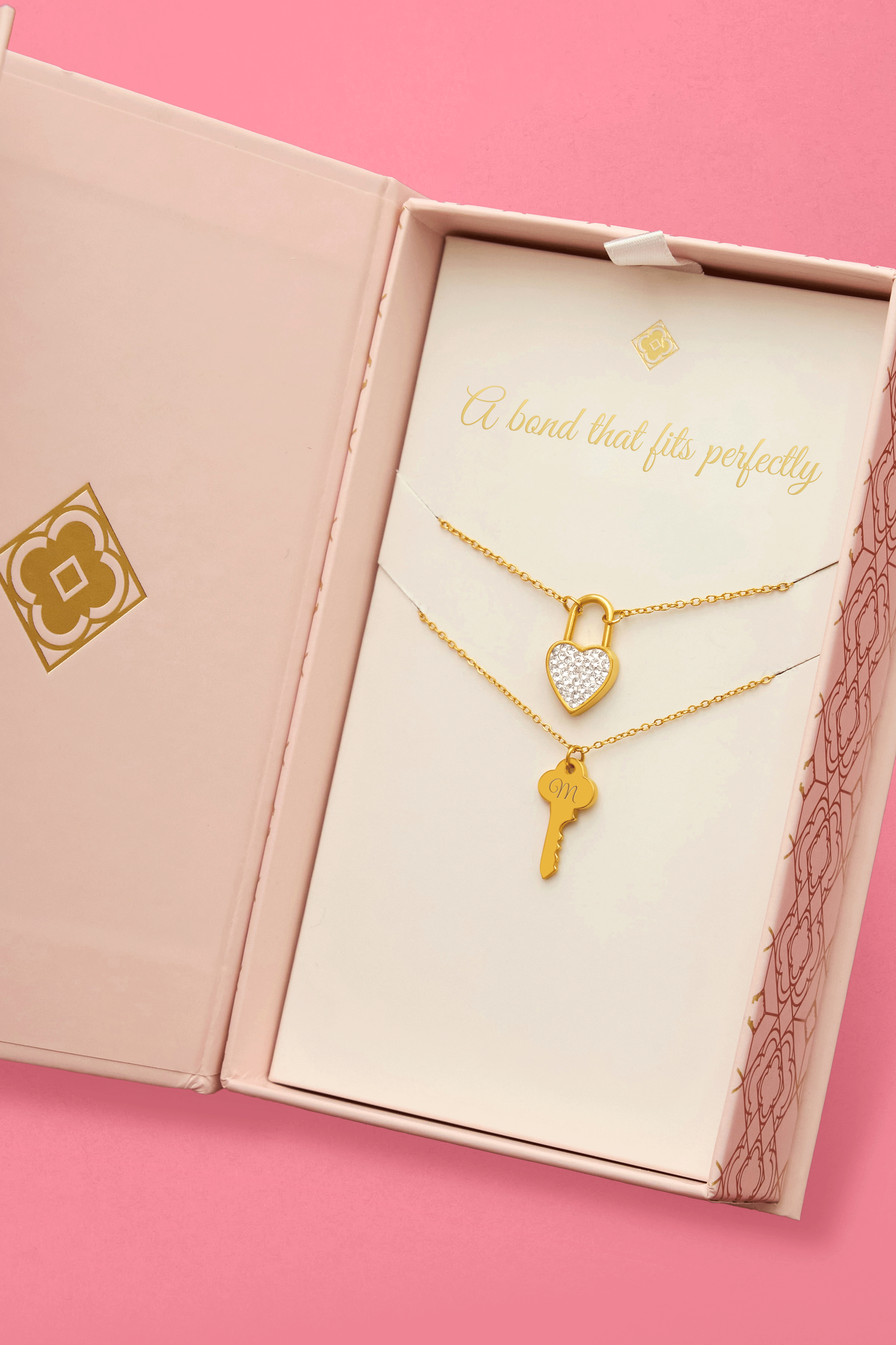 A Bond that fits Perfectly Gift Set