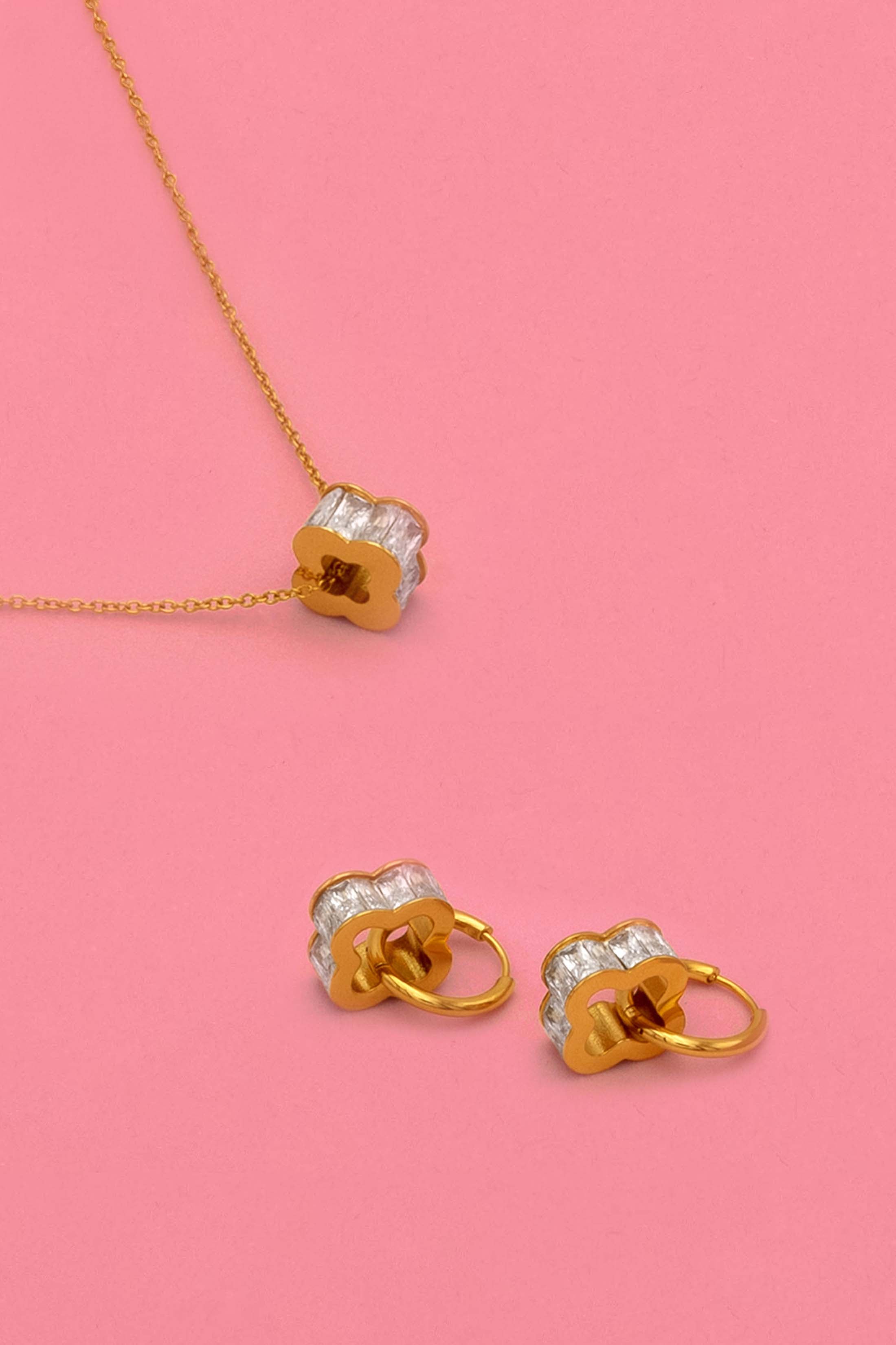 Zaria’s Hoop Earrings & Ring Pendant Gift Set