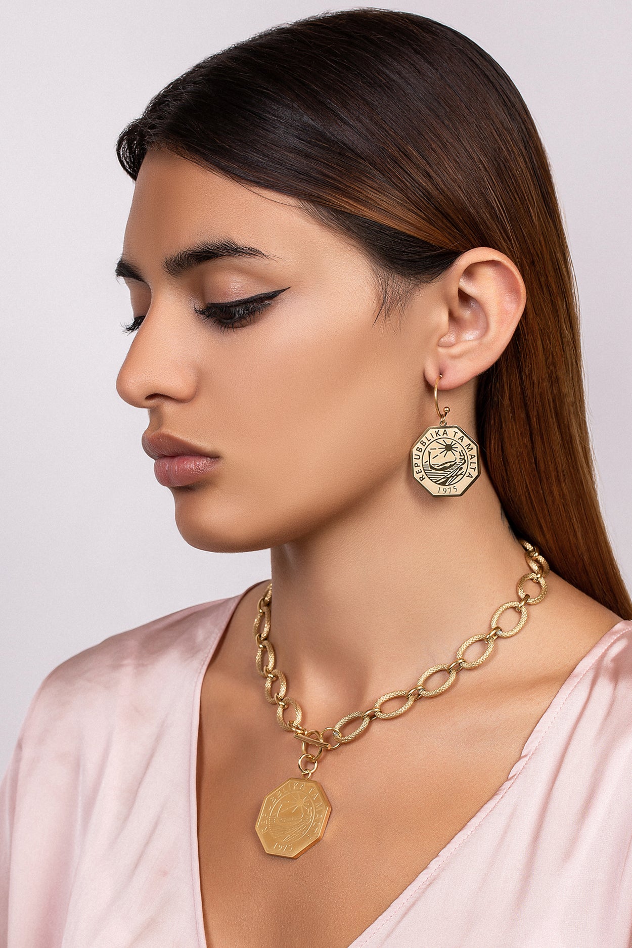 Octagon 25 Cent Luzzu Coin Pendant Chain Necklace