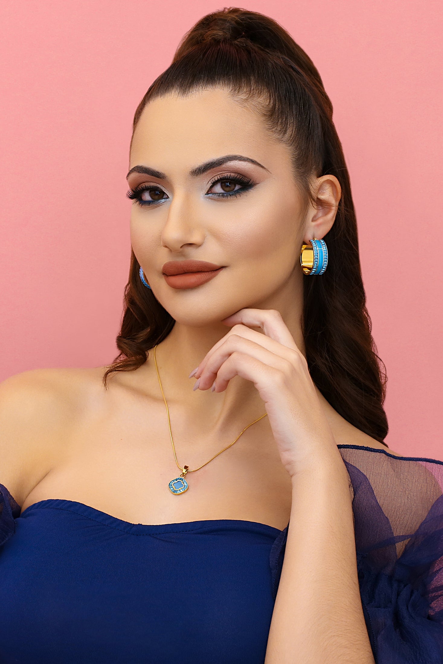 Faniello Blue Mother of Pearl Hoop Earring Set