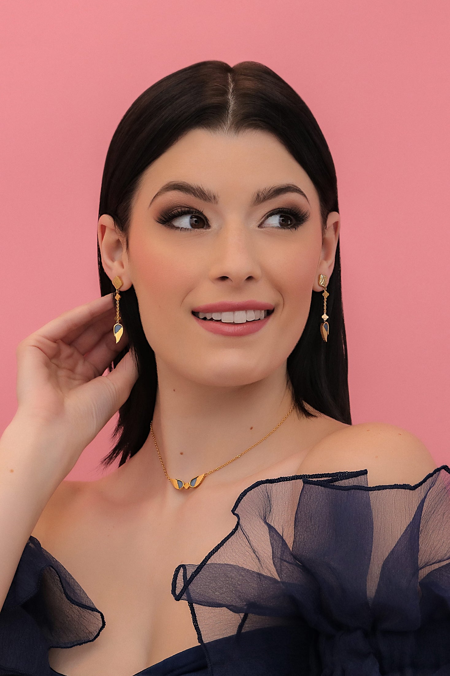 Ġwinħaj Choker & Drop Earrings Gift Set