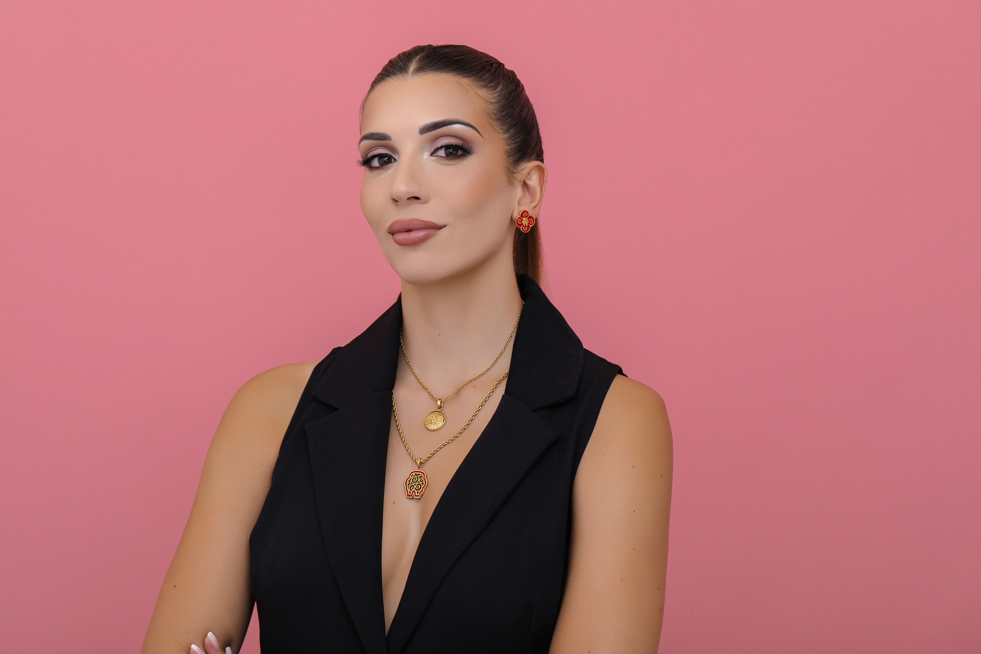 Wellness Pendant & Neolithic Red Ochre Stud Earrings Gift Set