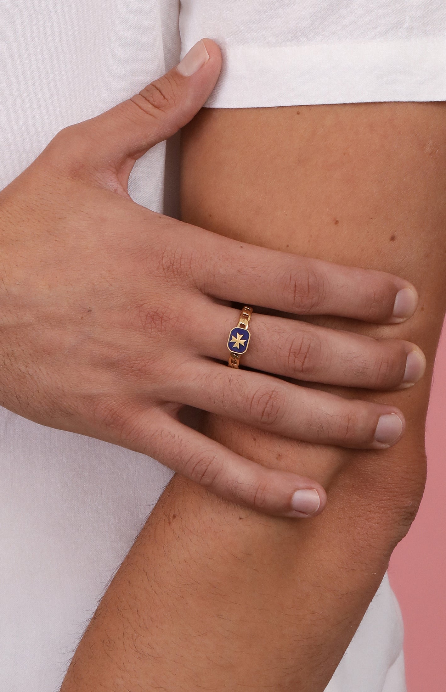 Deep Blue Maltese Cross Link Ring