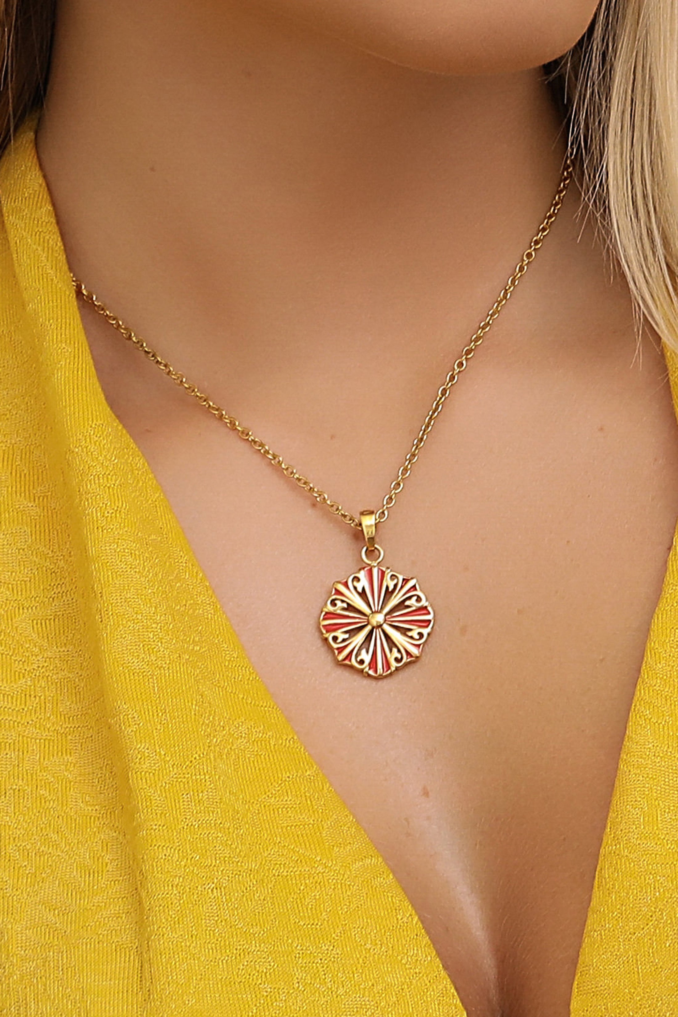 San Bastjan Pendant & Earring Gift Set