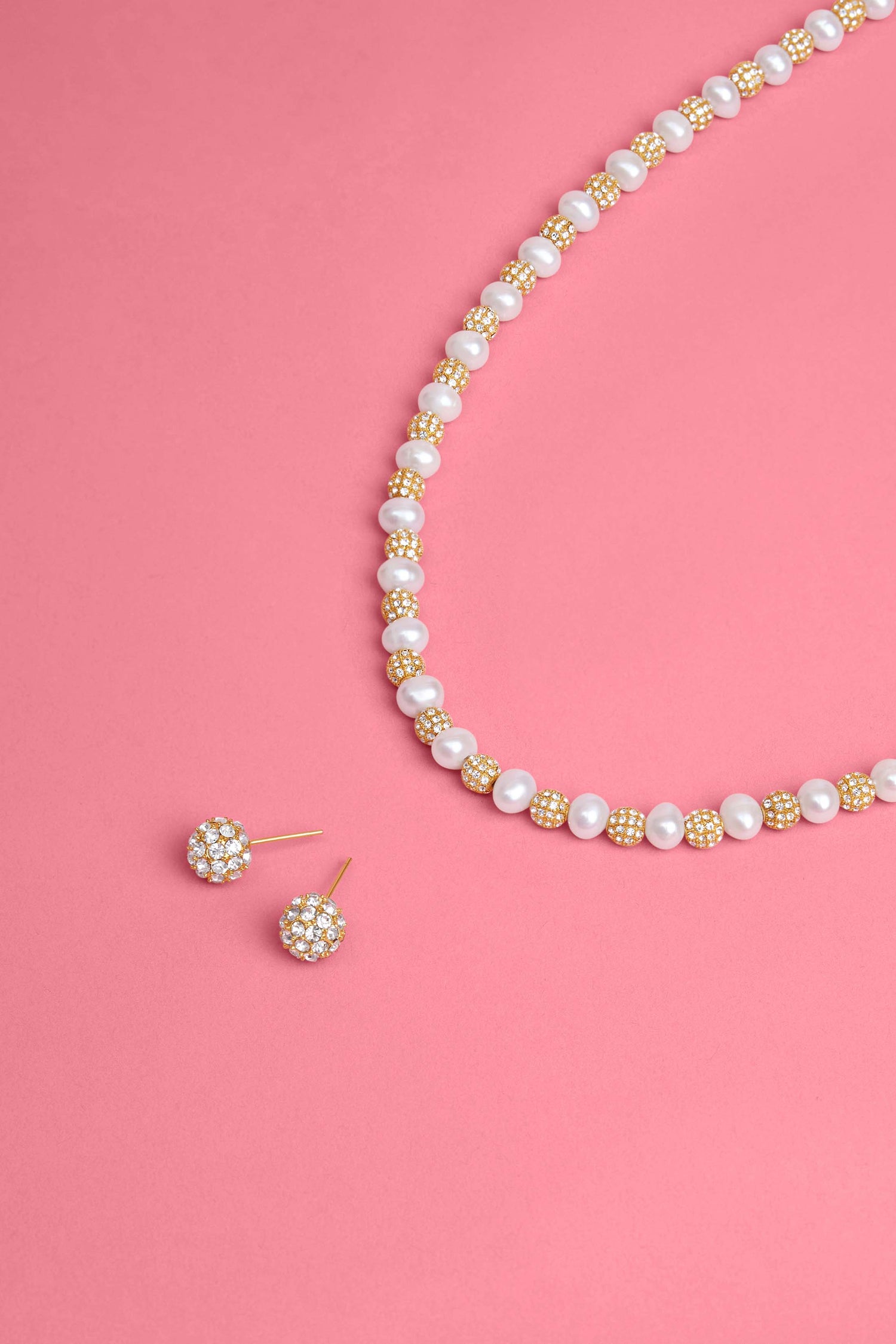 Pearl Radiance Stud Earrings &amp; Necklace Gift Set