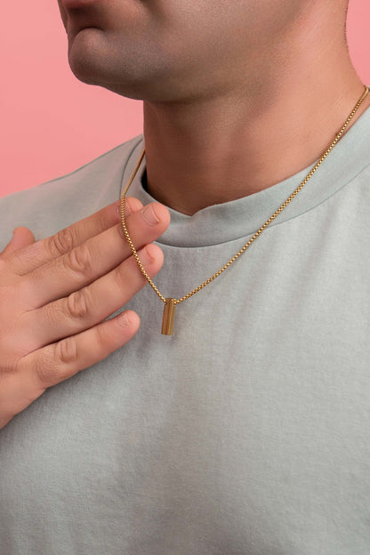 Apex Bar Necklace