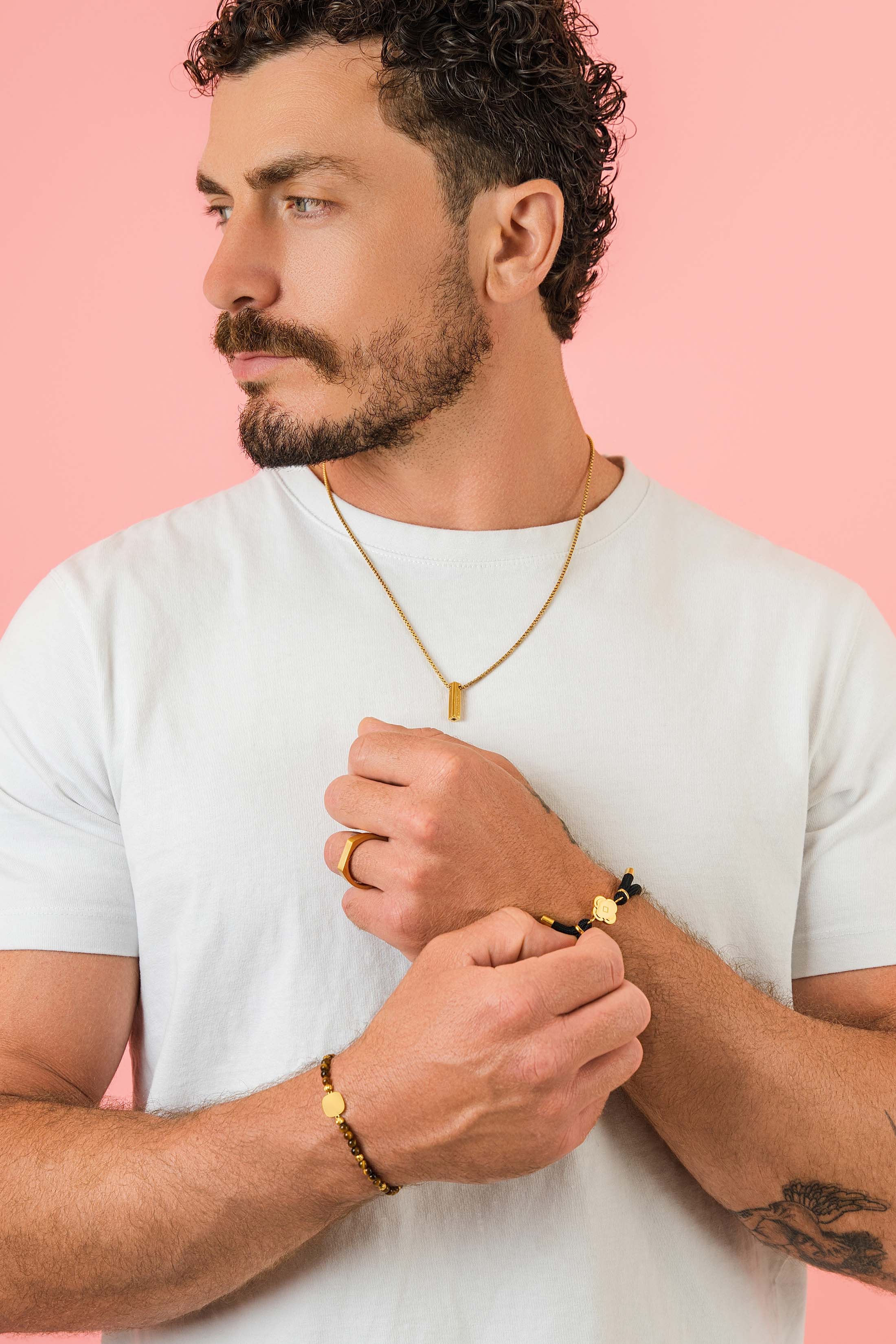 Crest Gold Engravable Ring