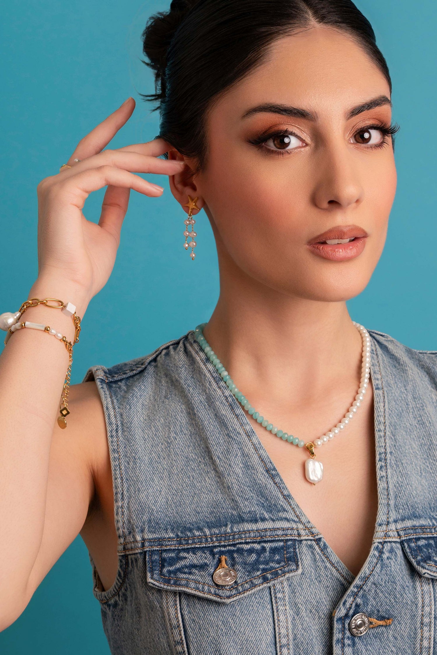 Pearl &amp; Azure Path Necklace