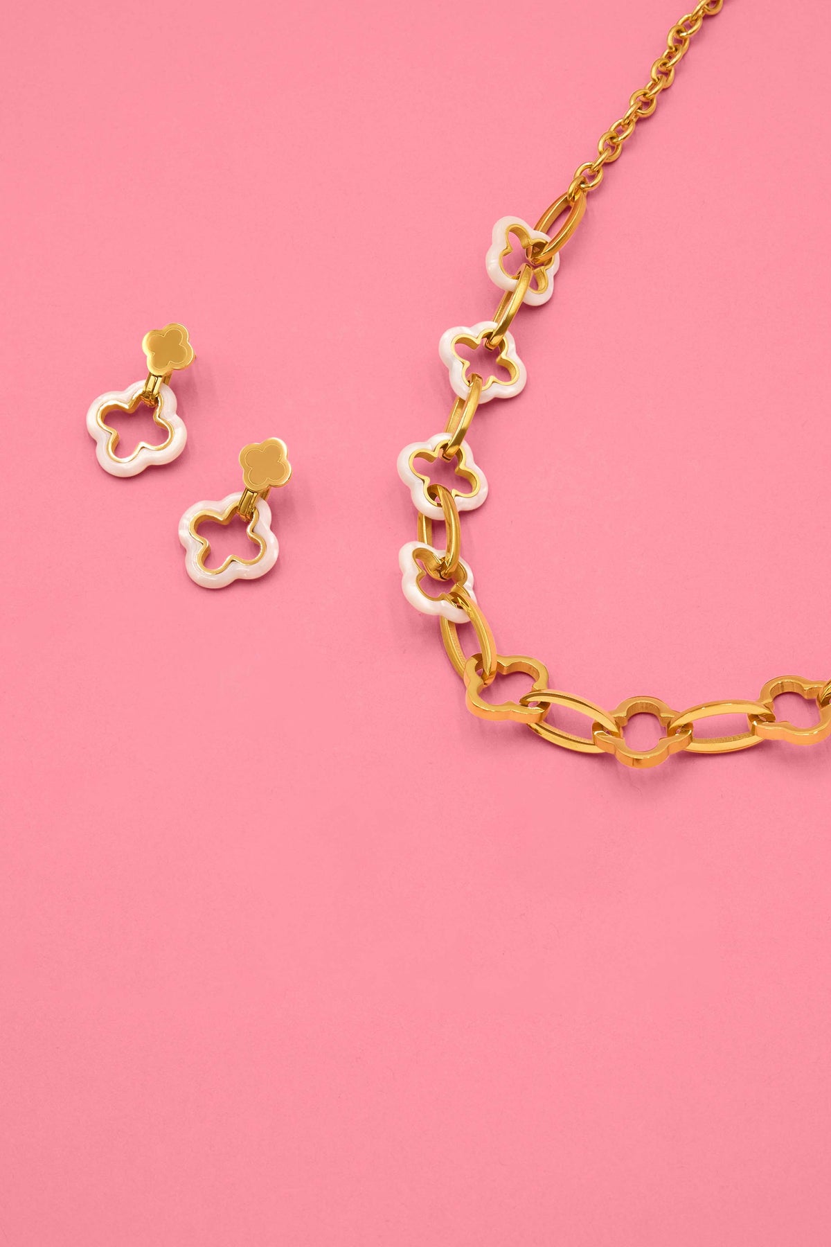 Tortessa Pearl Icon Stud Earrings &amp; Necklace Gift Set