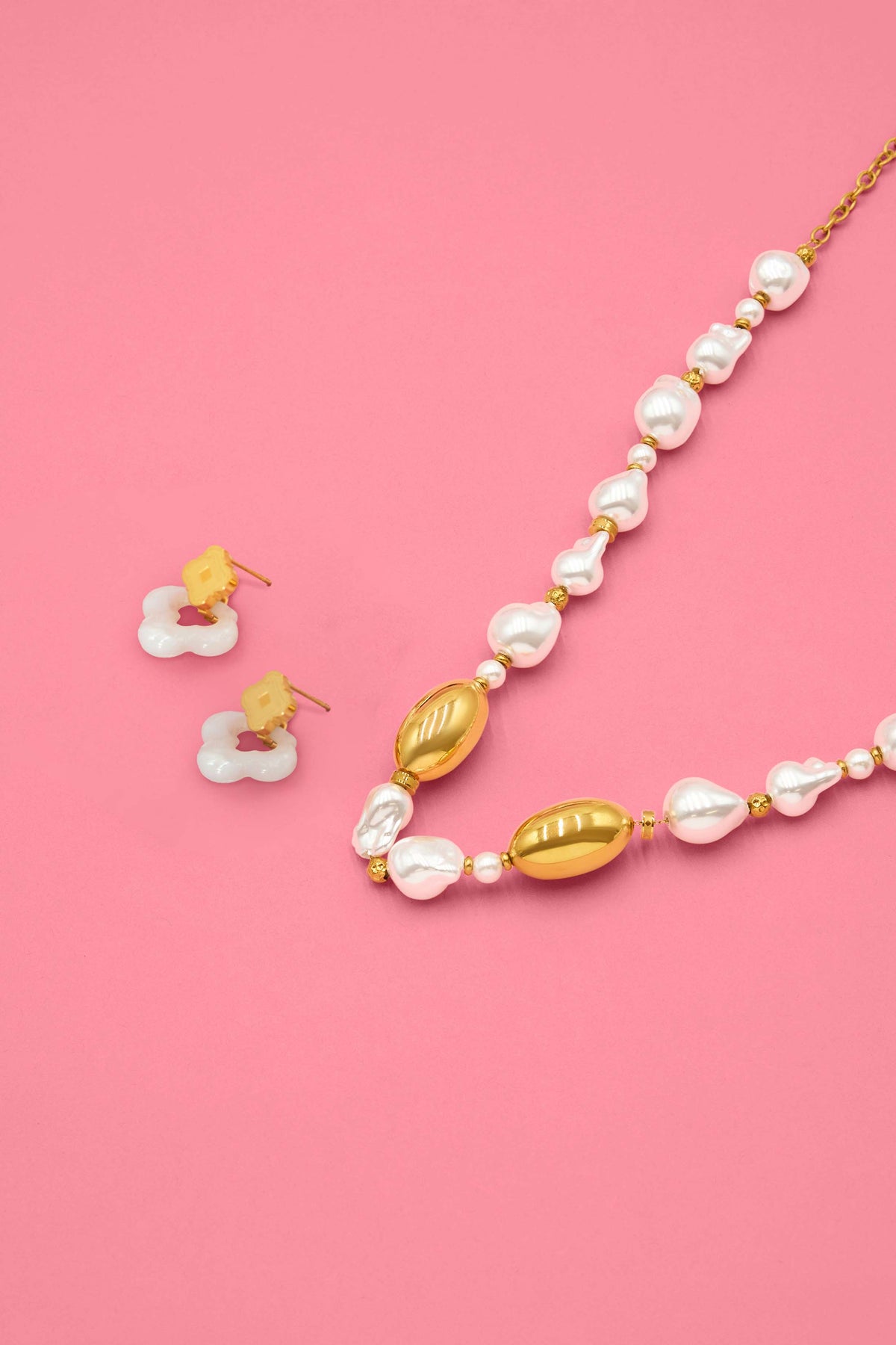 Tortessa Pearl Maréa Studs &amp; Necklace Gift Set