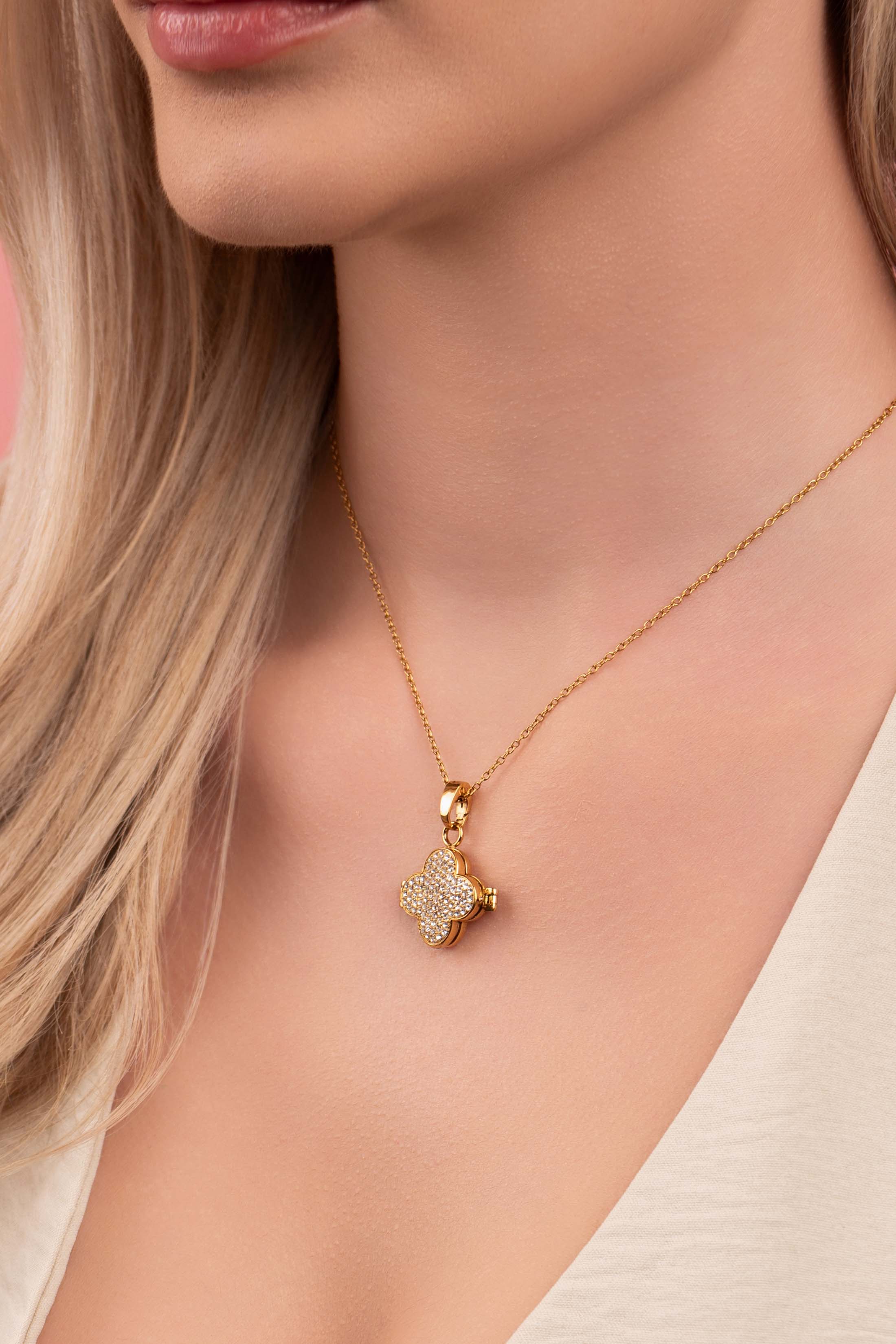 Signature Pavé Photo Locket