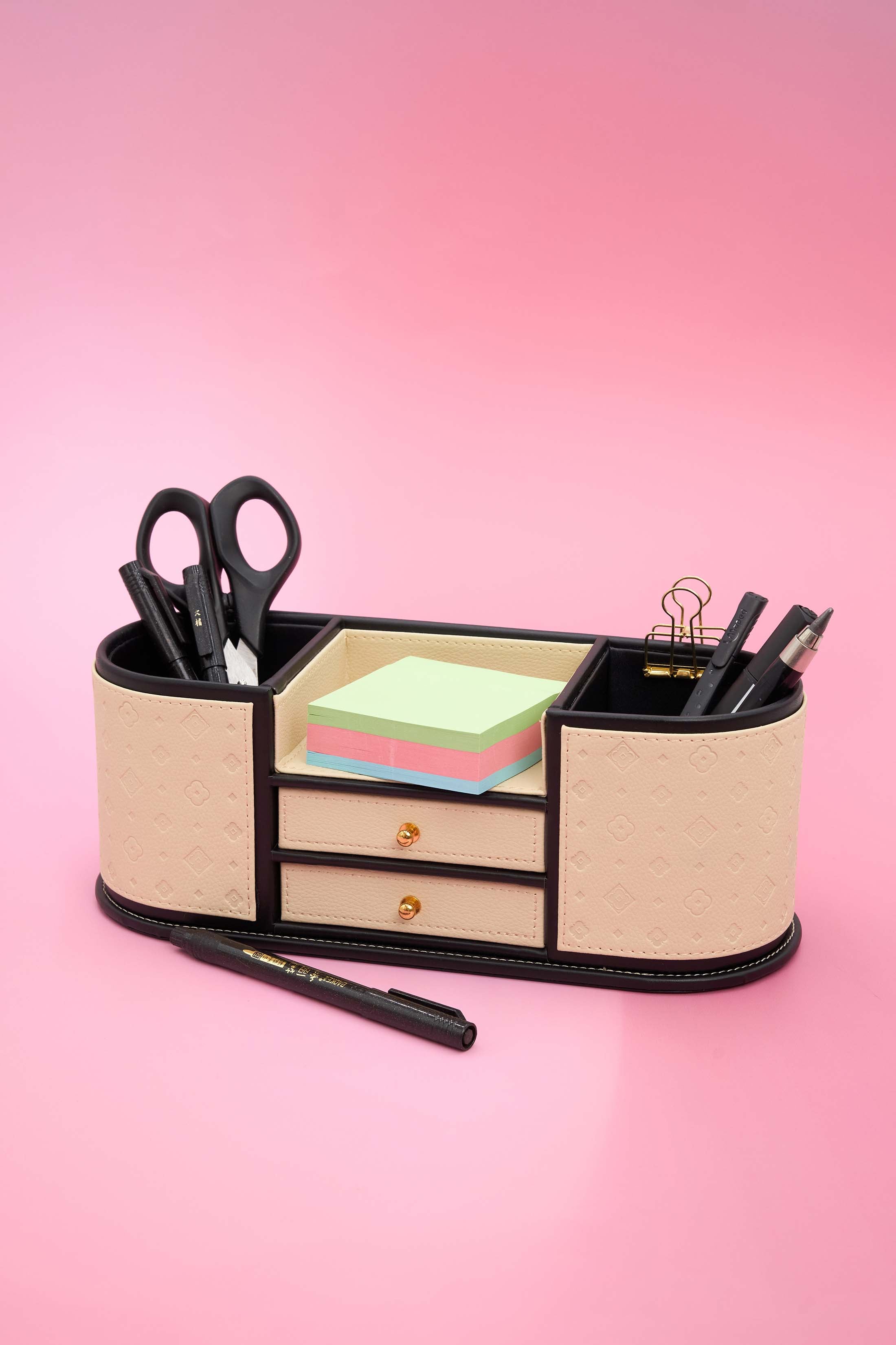 The Carisma Desk Companion