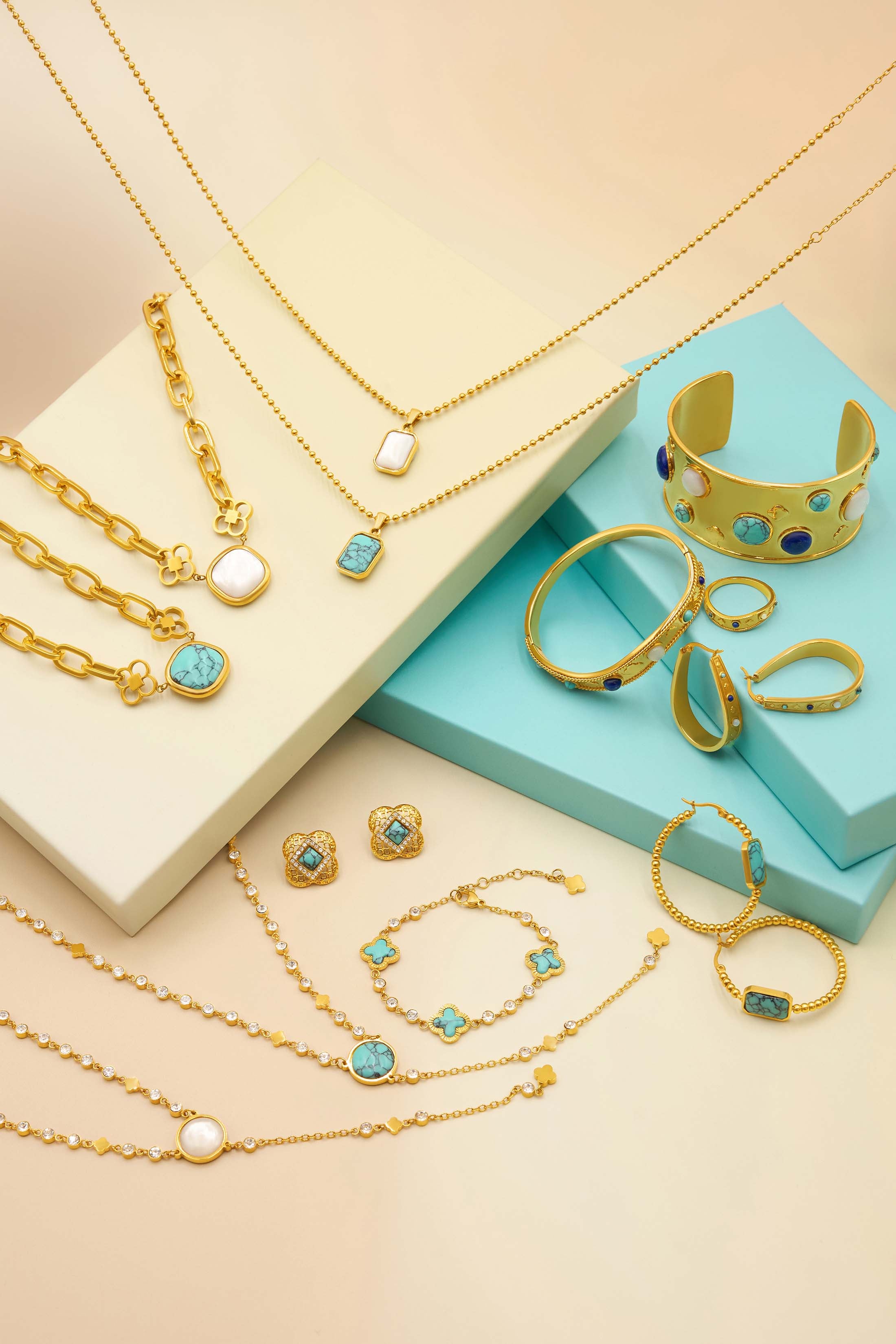 Medina Glow Stud Earring Set