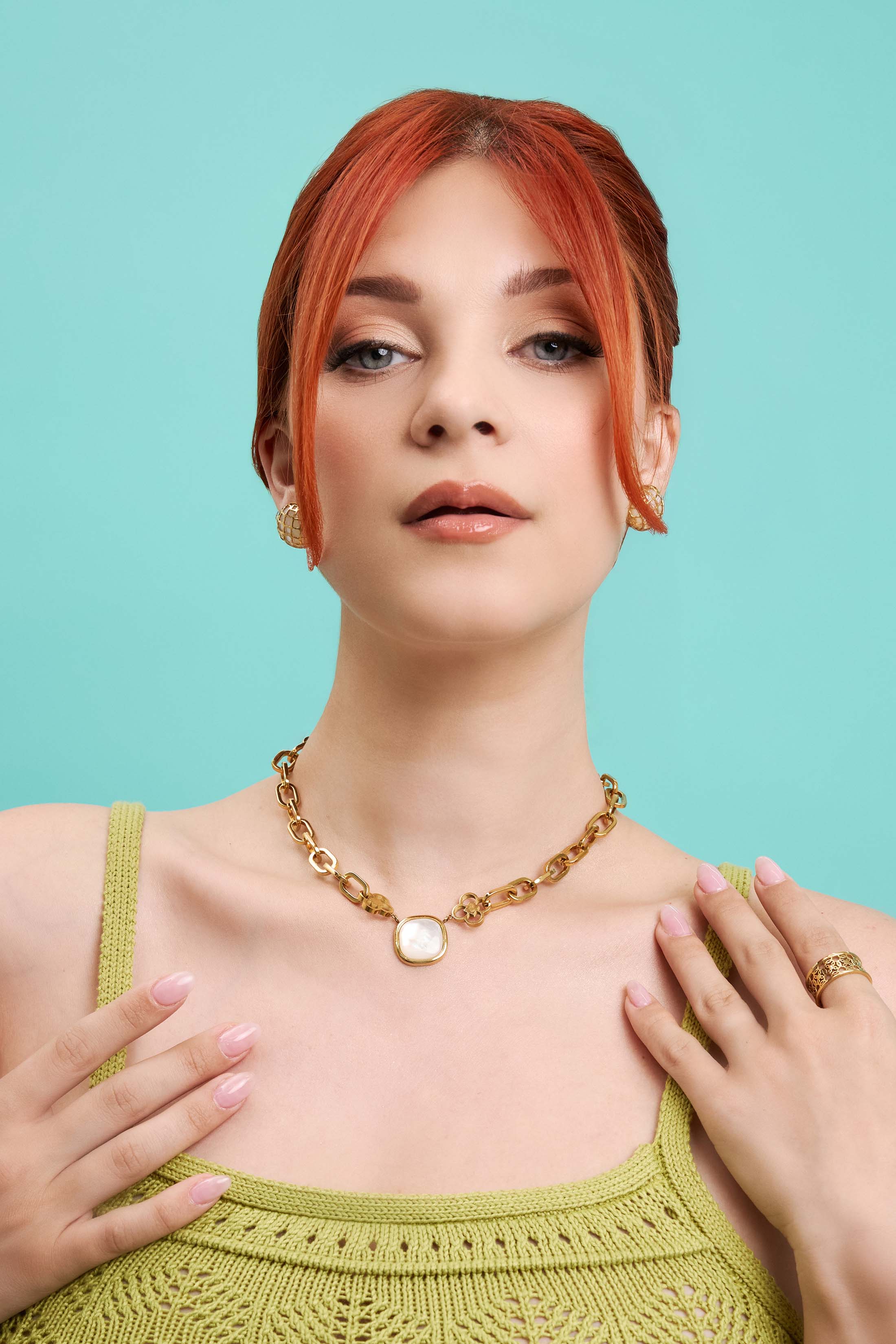 Mother of Pearl Atlas Talisman Choker