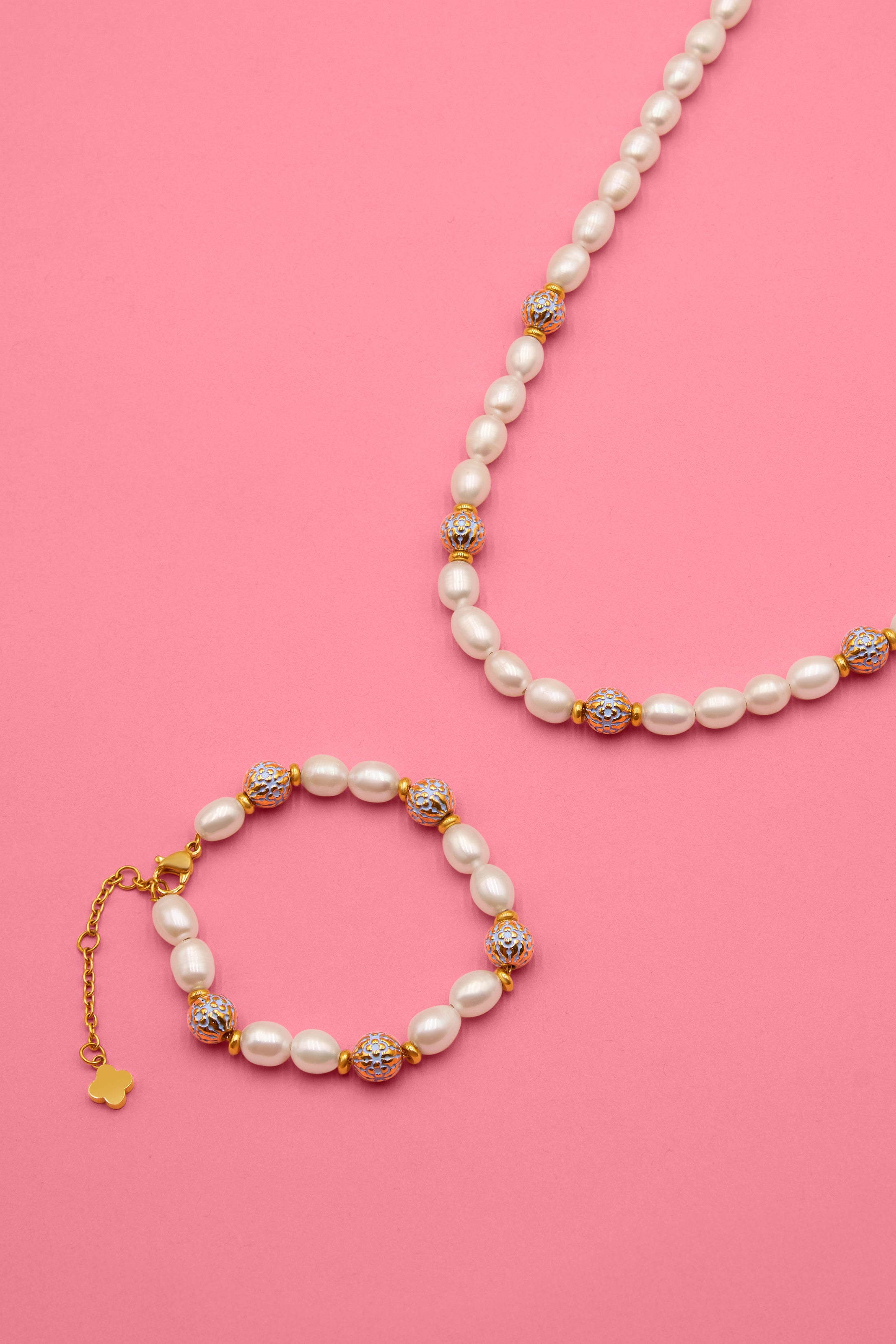 Atlas Blue Pearl Necklace &amp; Bracelet Gift Set