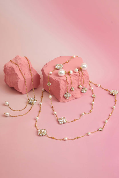 Rossi jewellery featuring the Carisma logo, displayed on pink blocks