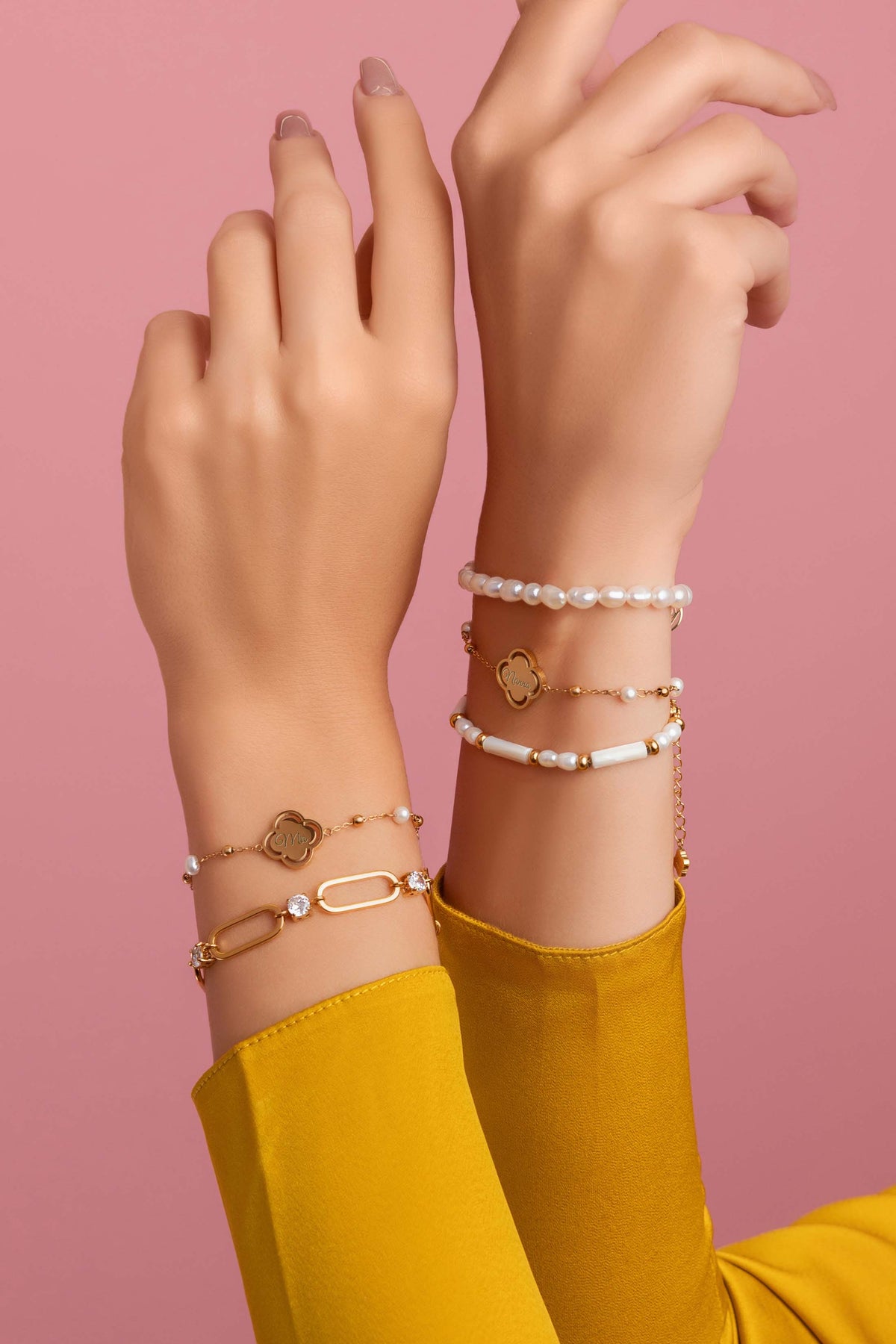 Graduation Carisma Logo Freshwater Pearl Bracelet