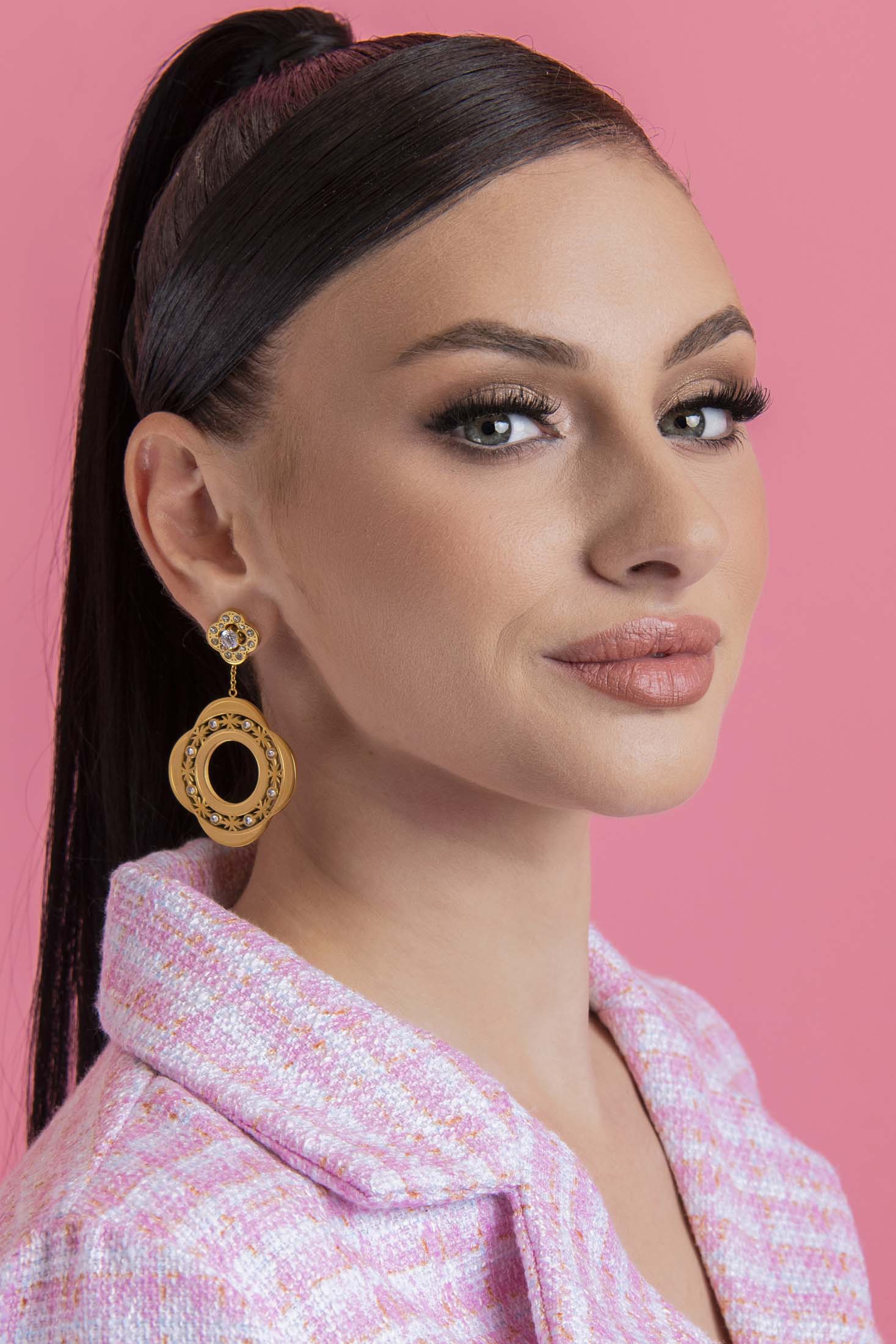 Veronika&