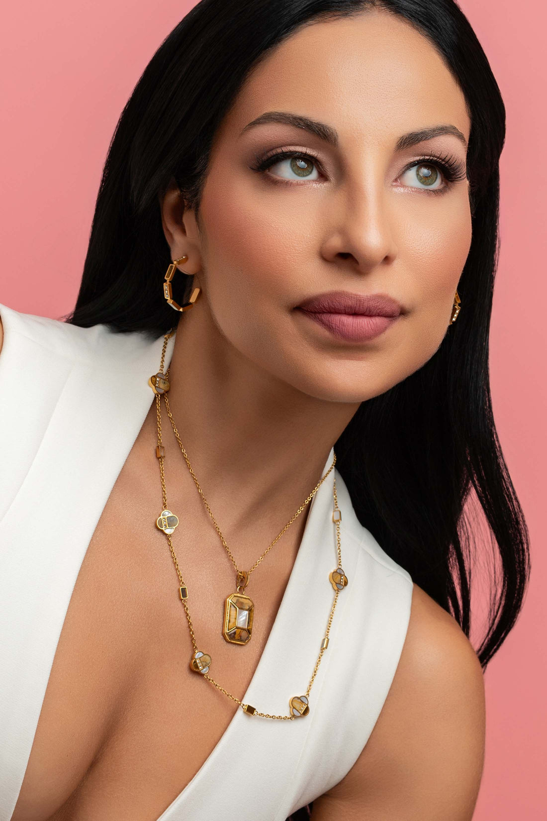 Emilia’s Long Chain Necklace