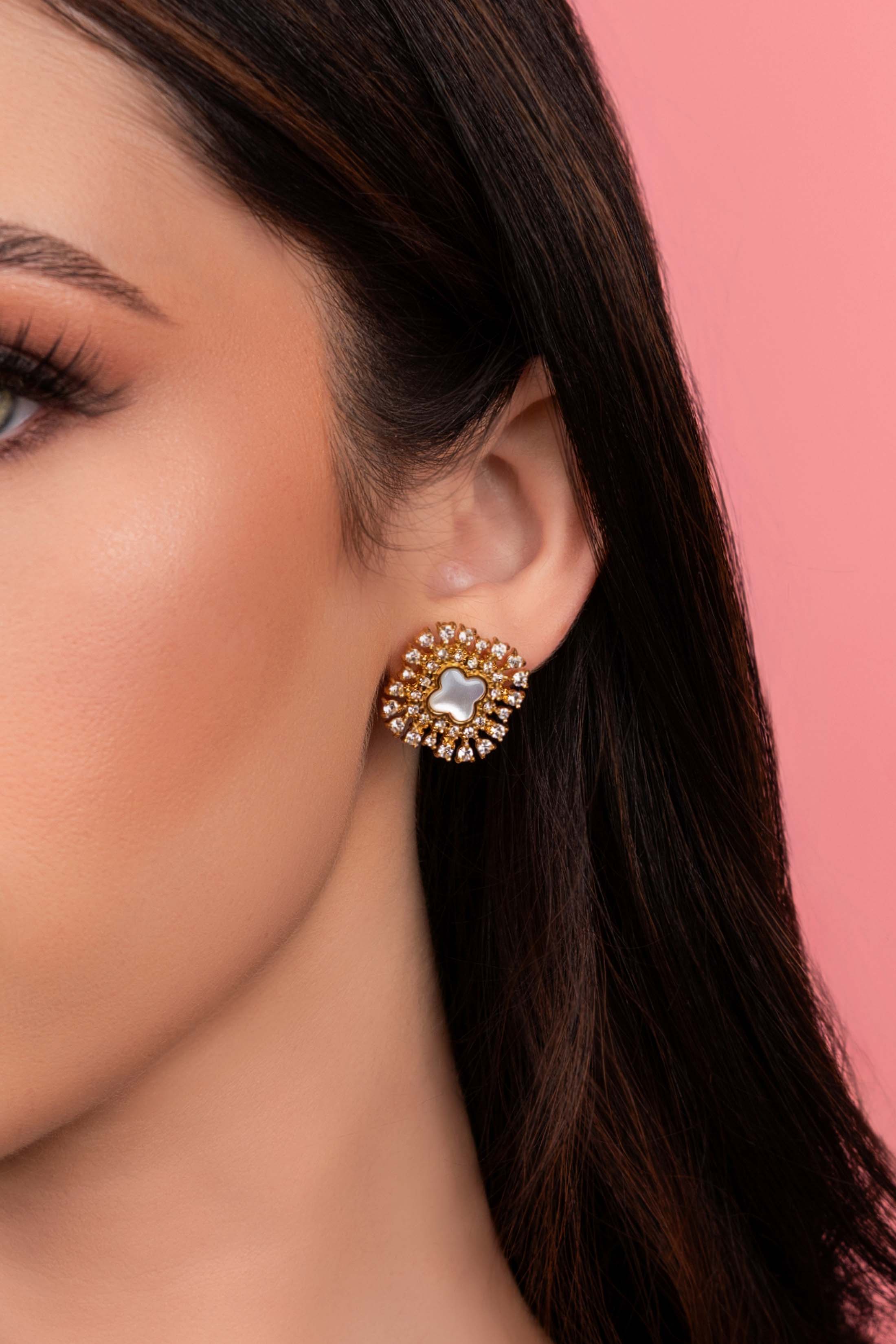 Zirconia Halo Mother Of Pearl Stud Earring Set