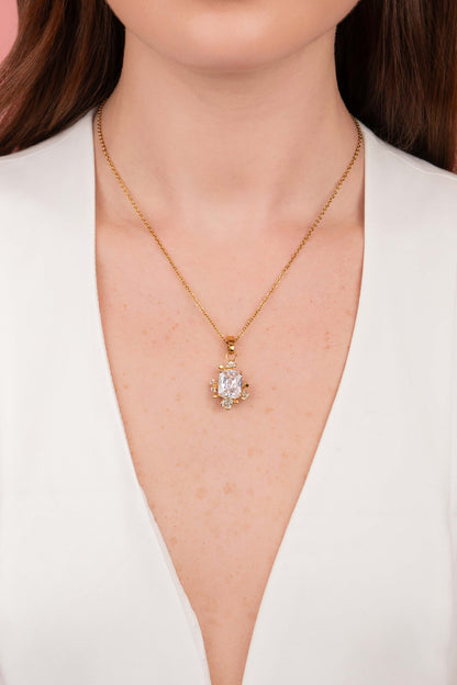 Ġiżimin Reġina Stud Earrings &amp; Necklace Gift Set